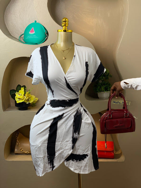 SIZE8 MUNCH111 Length35 (black&white)