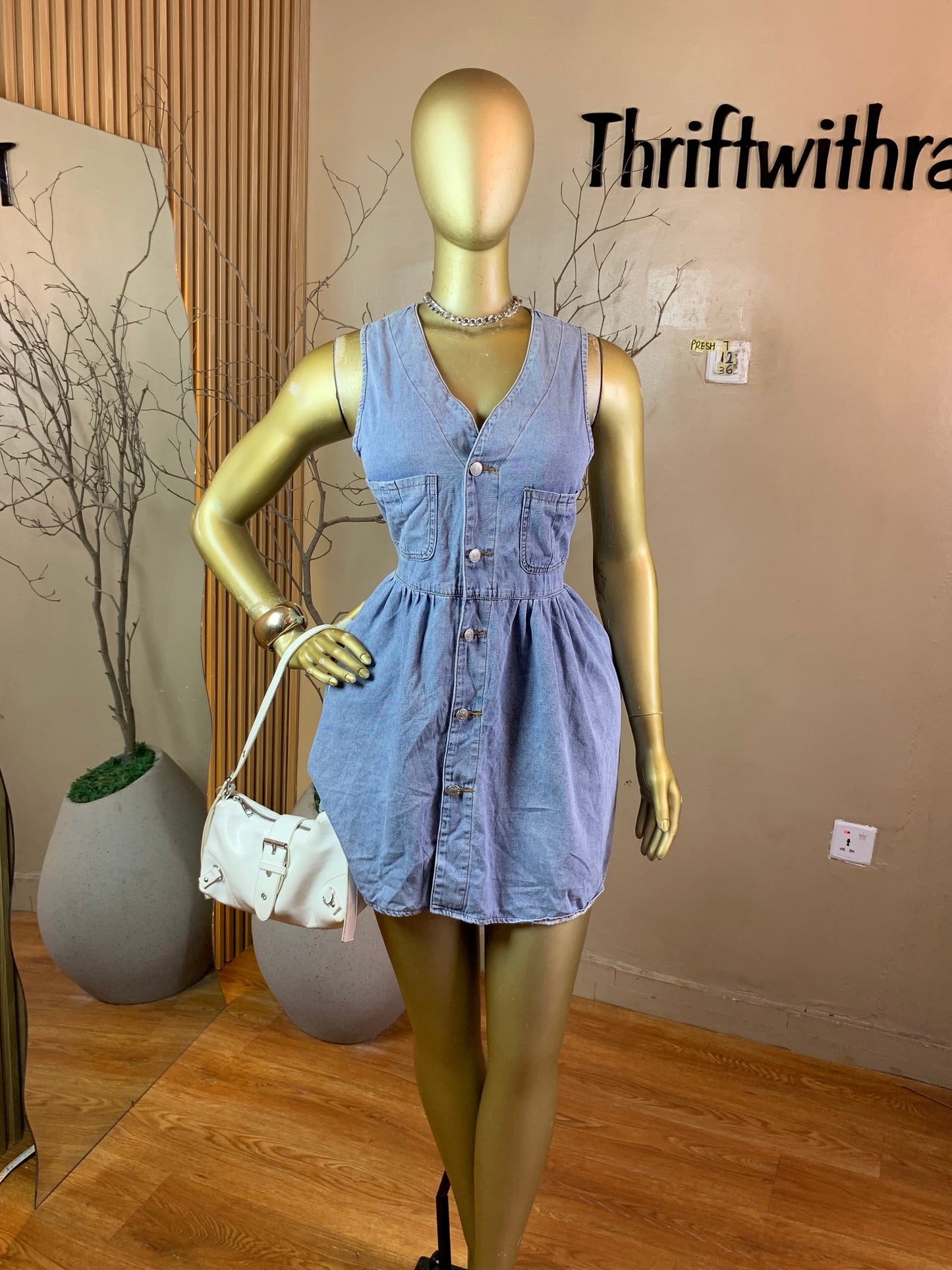 PRESH7 DENIM DRESS SIZE12 Length36