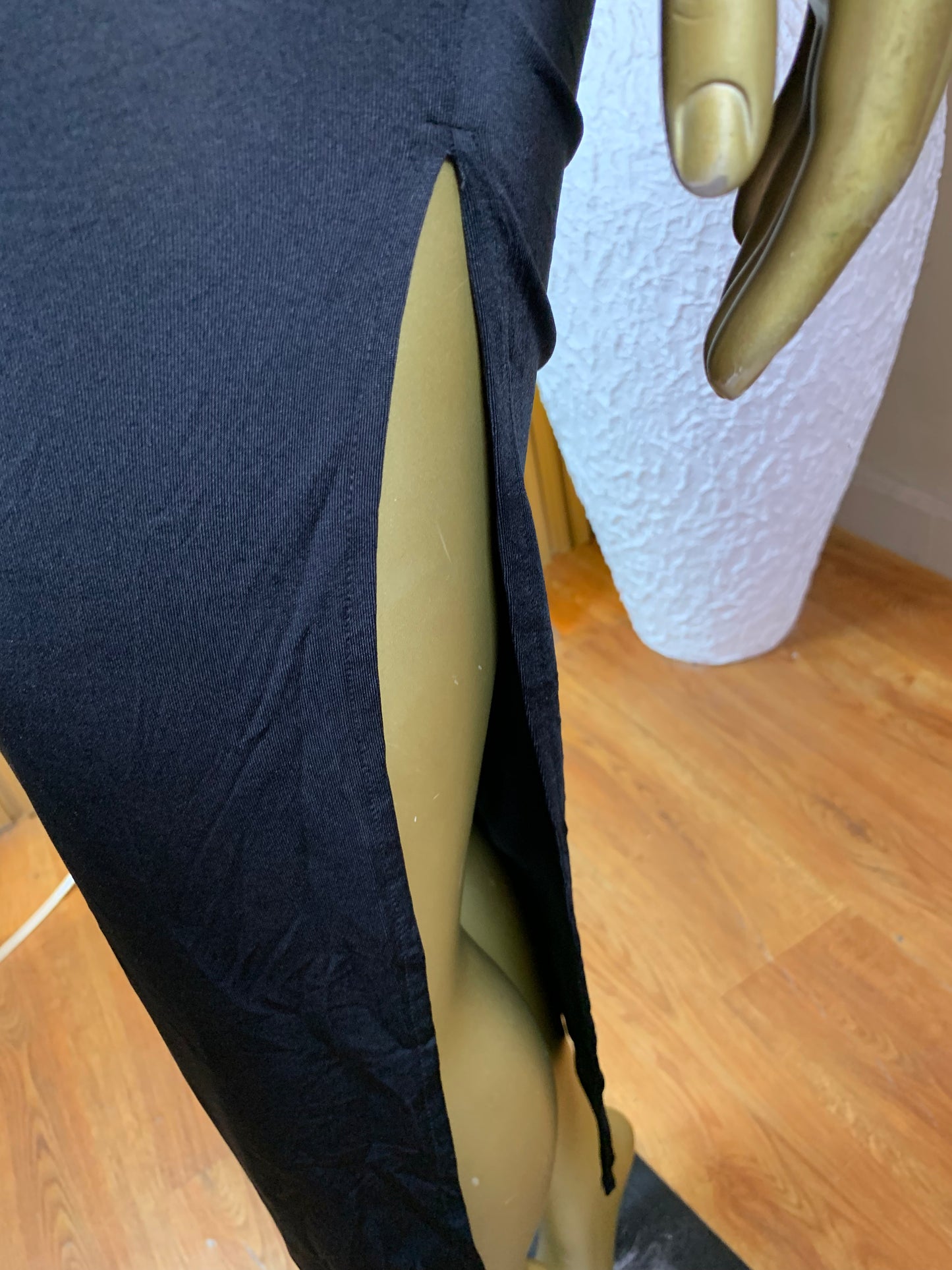 SIZE8 MSH41 BLACK SKIRT ONLY Length39