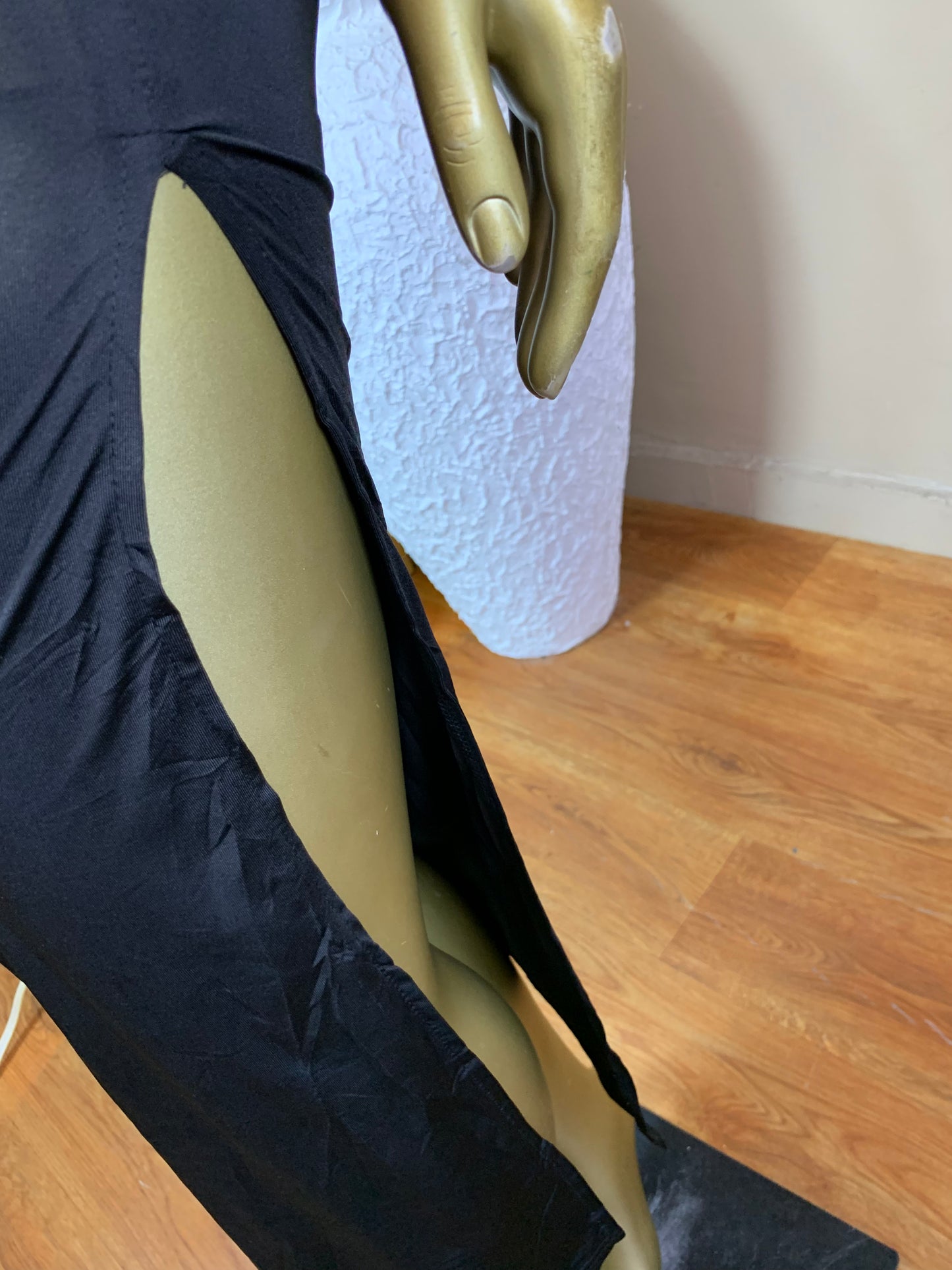 SIZE8 MSH50 BLACK SKIRT Length36