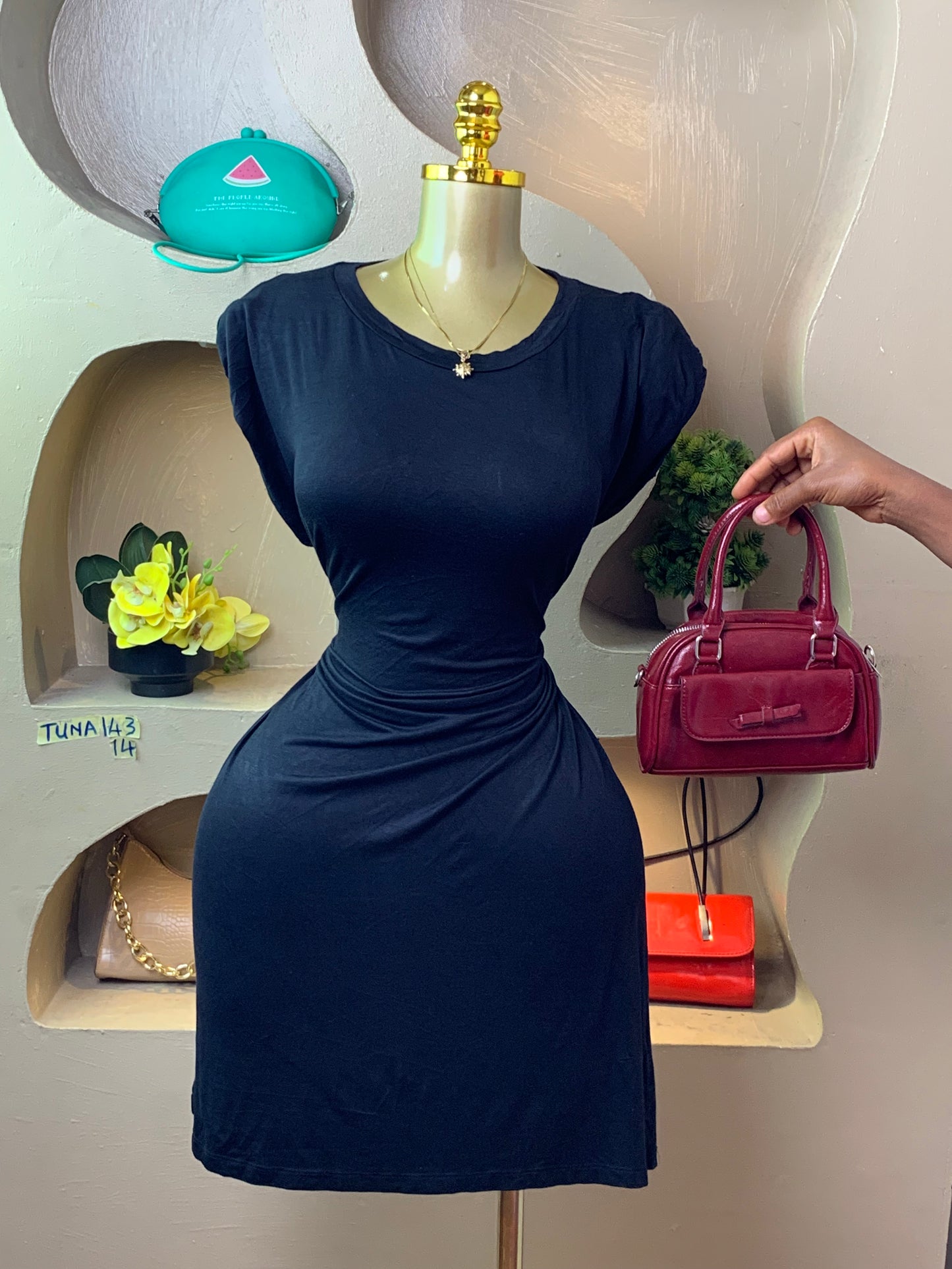 SIZE14 TUNA143 (black)