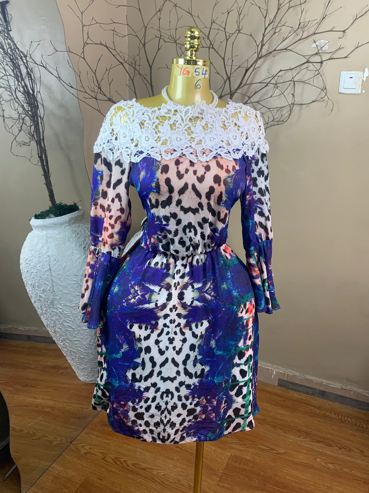SIZE6 YG54