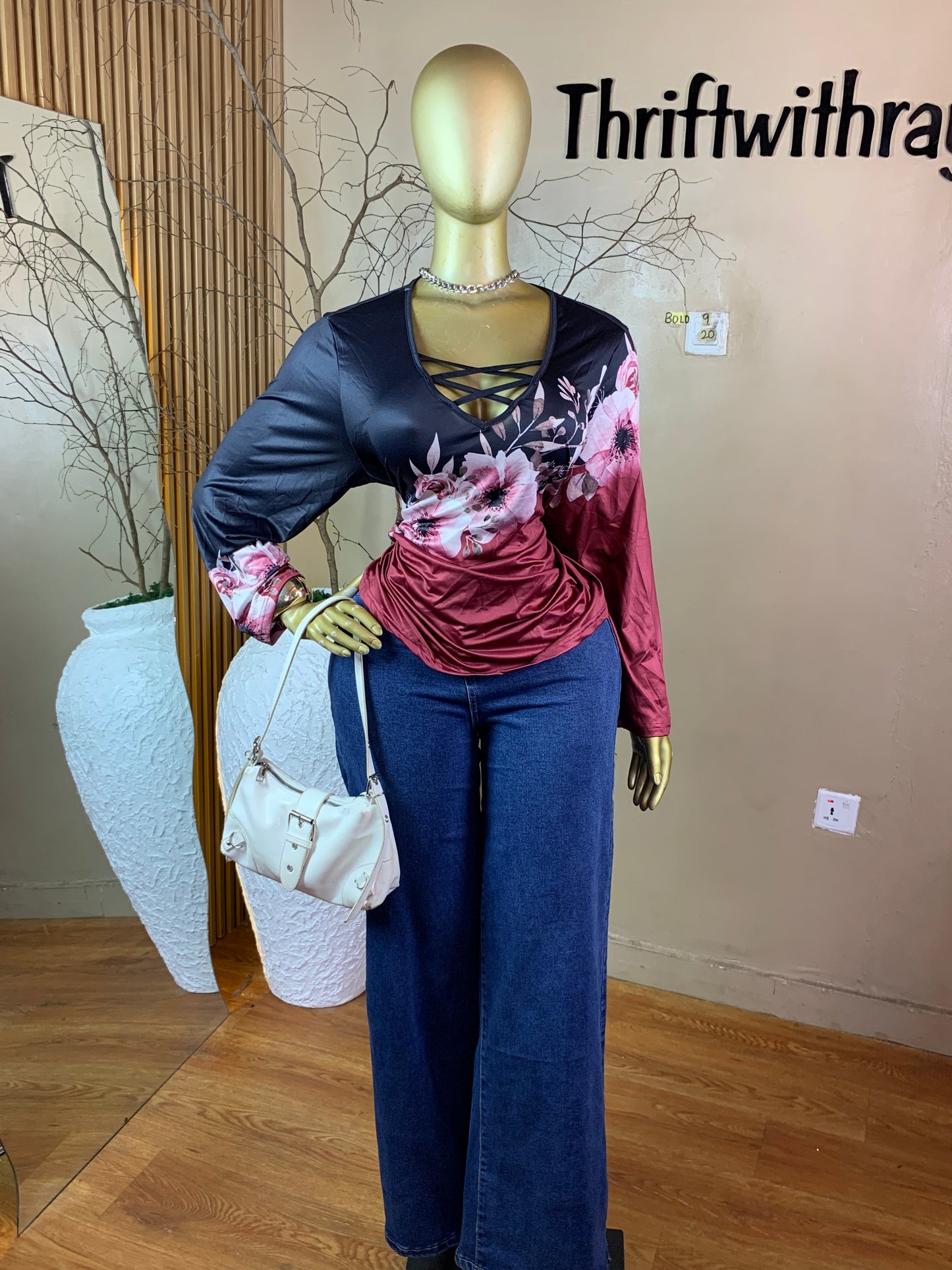 SIZE20 BOLD9 FLORAL TOP