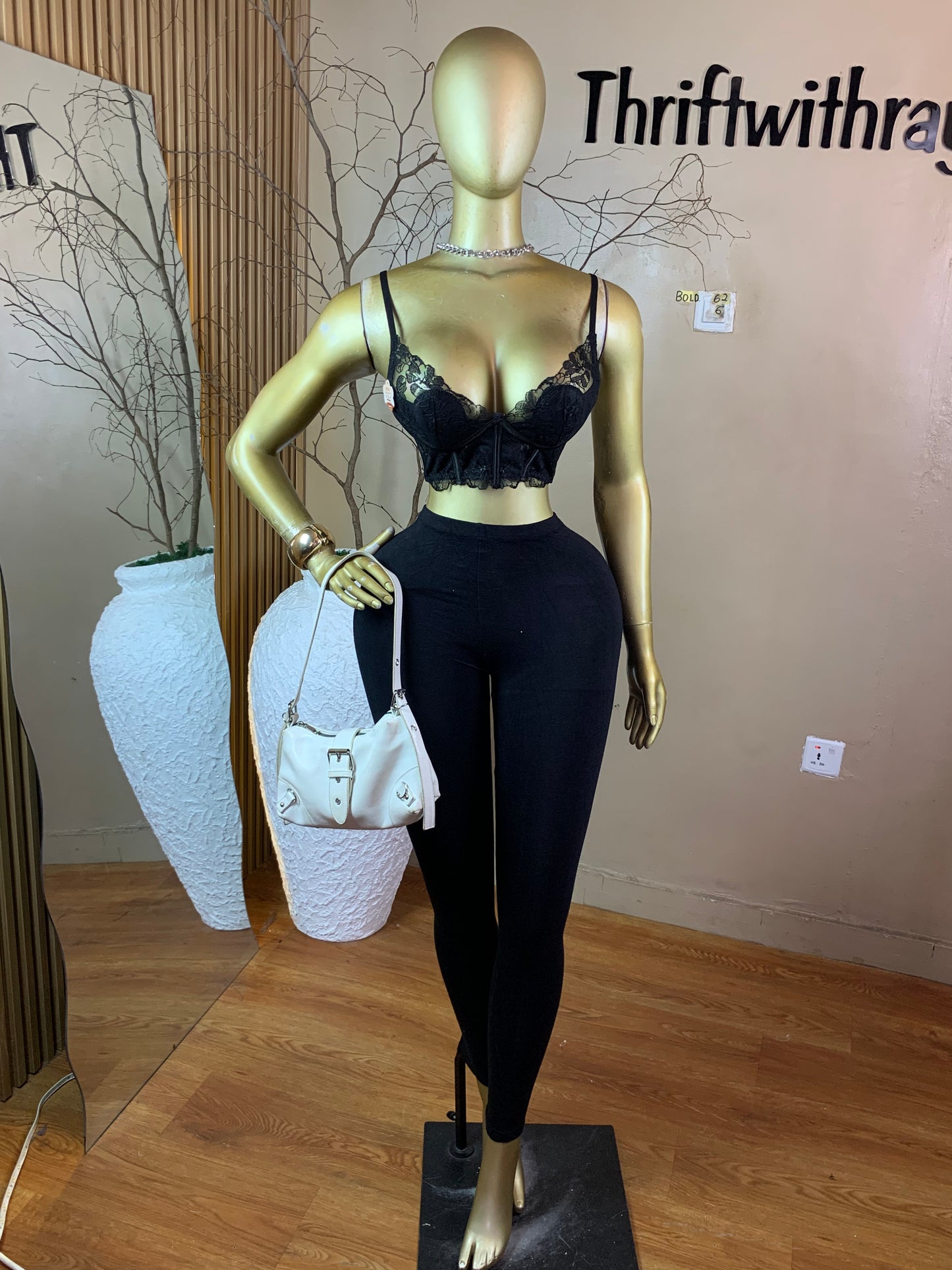 SIZE6 BOLD62