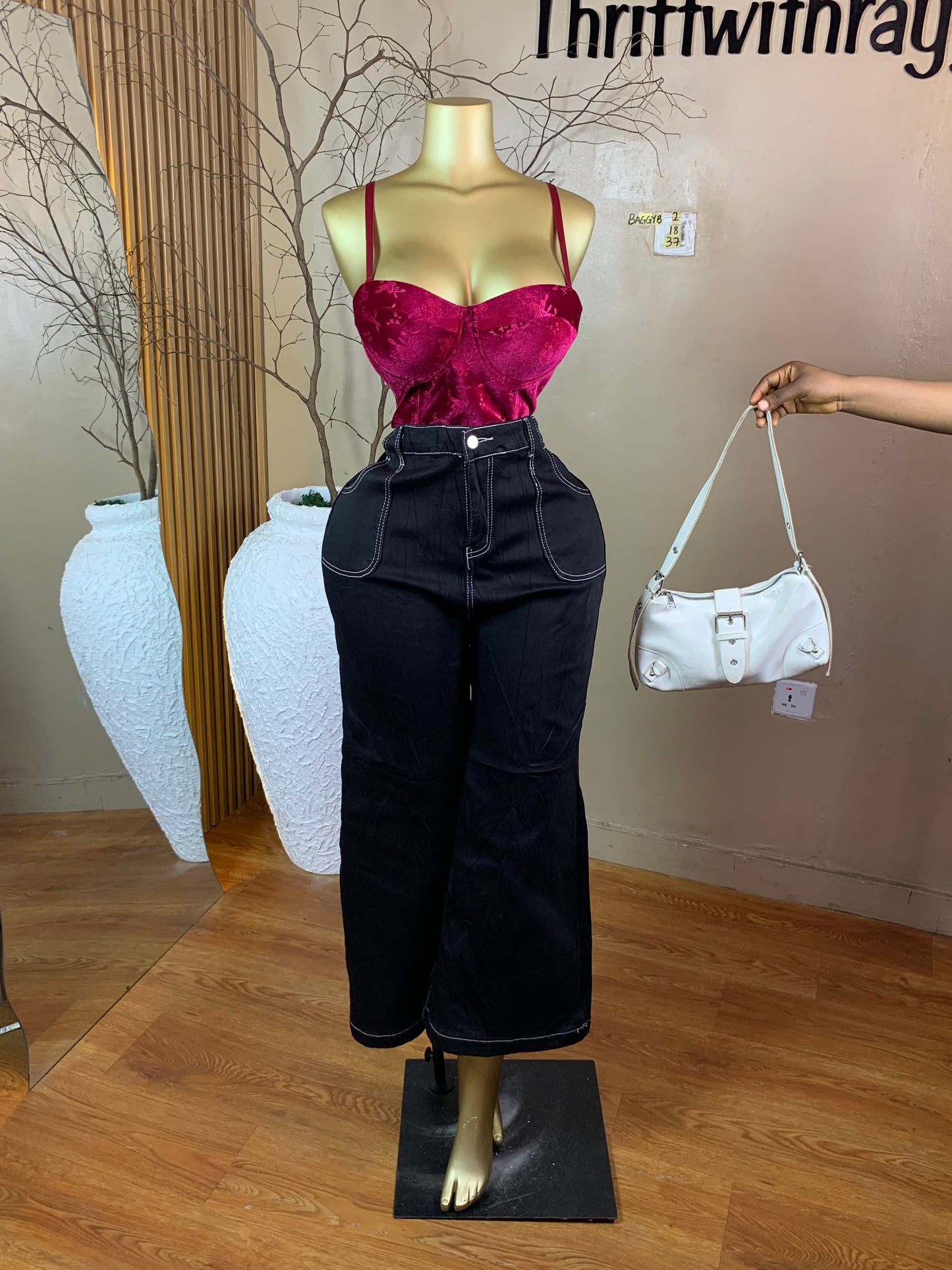 SIZE18 BAGGYB2 Length37 Jean only
