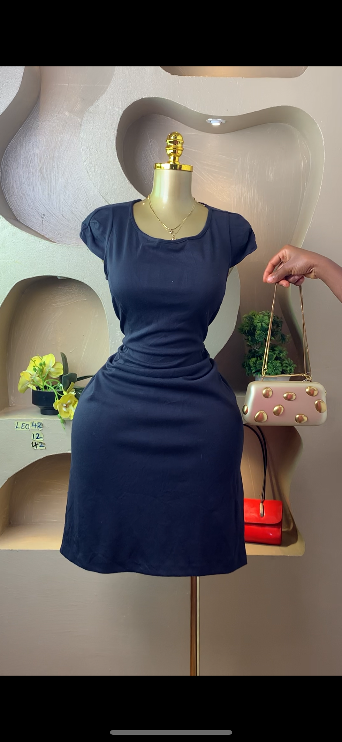 LEO42 CORPORATE DRESS SIZE12 Length42