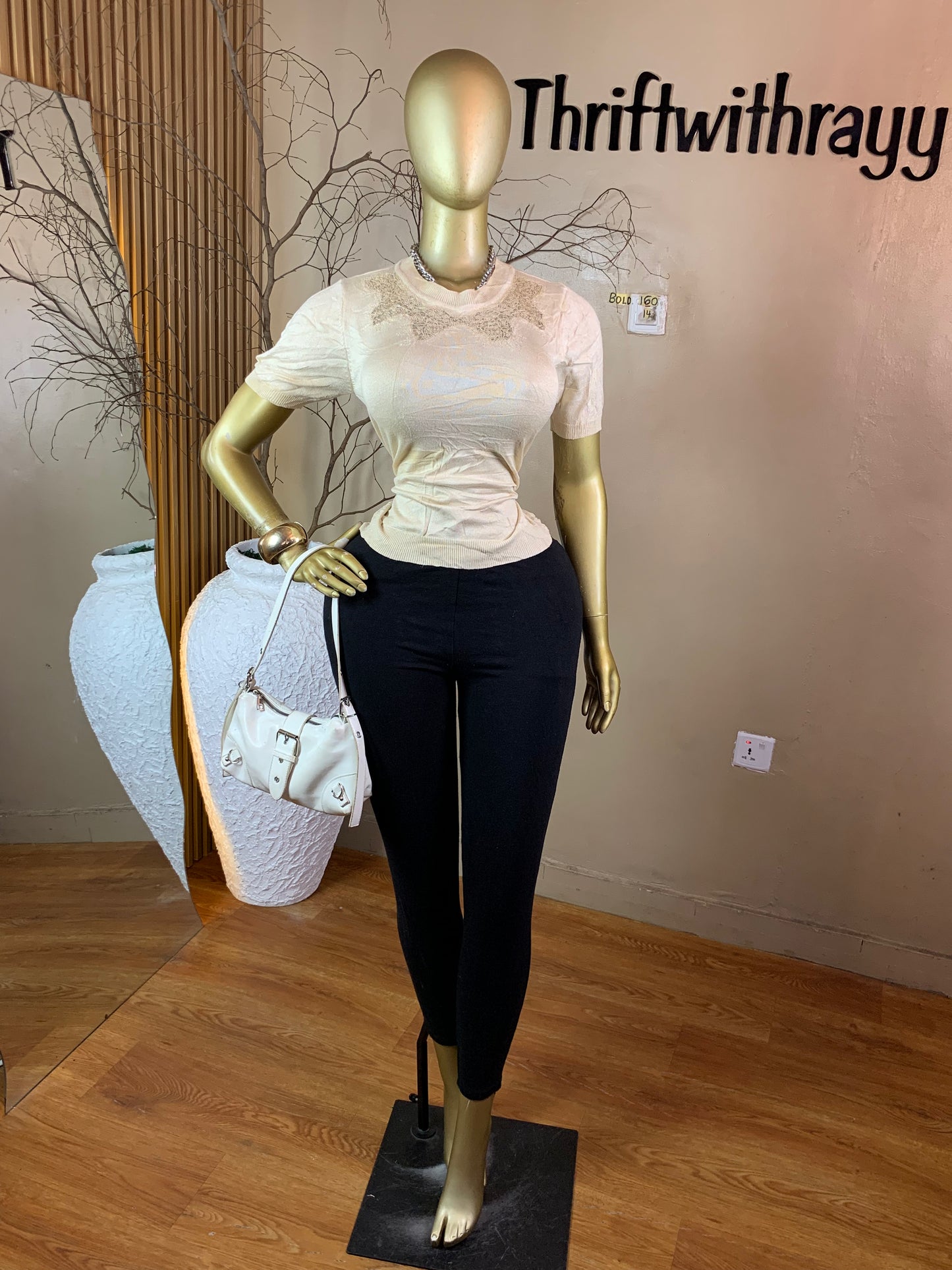 BOLD160 SIZE14 cream top