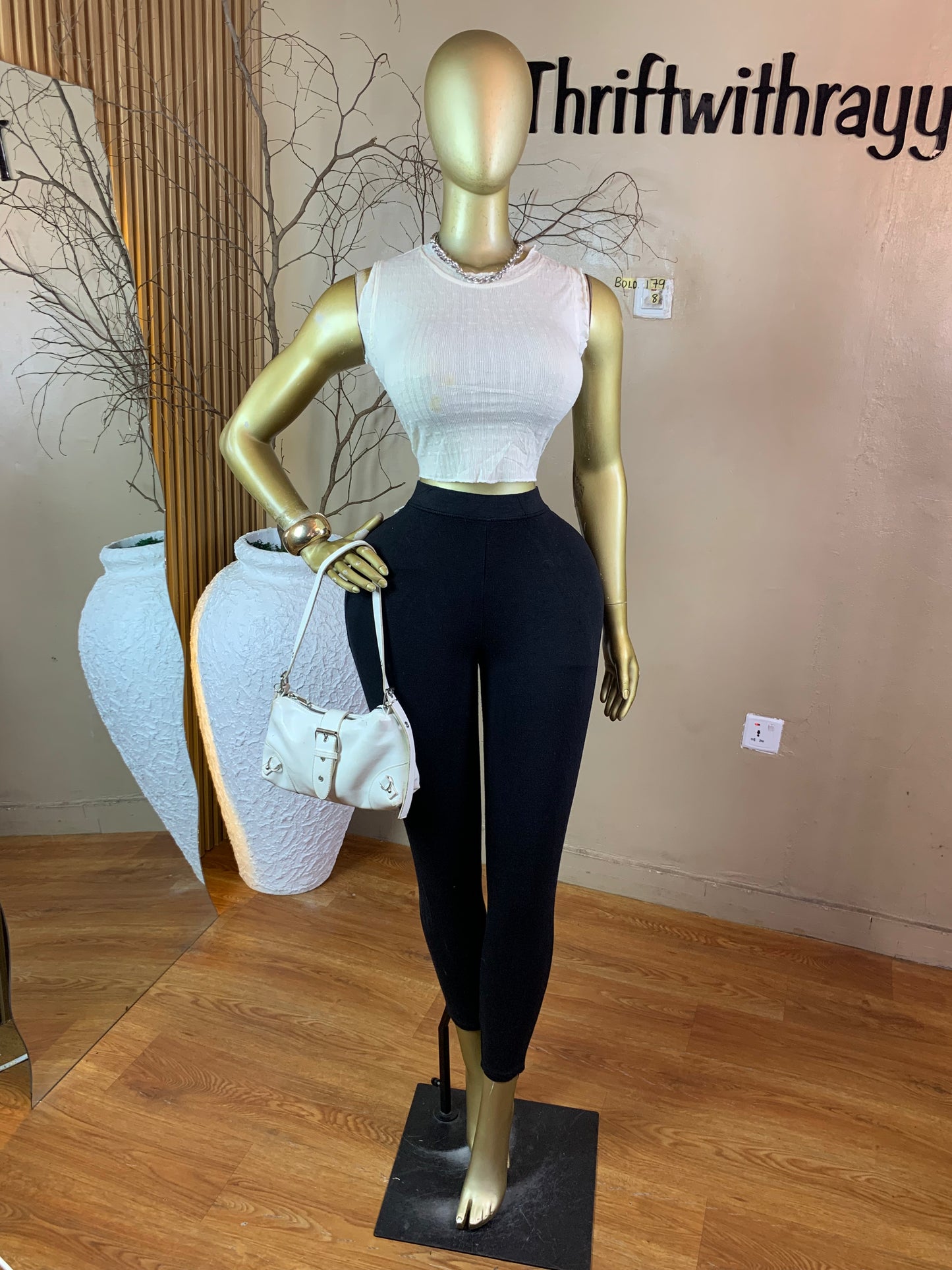 BOLD179 SIZE8 little stain