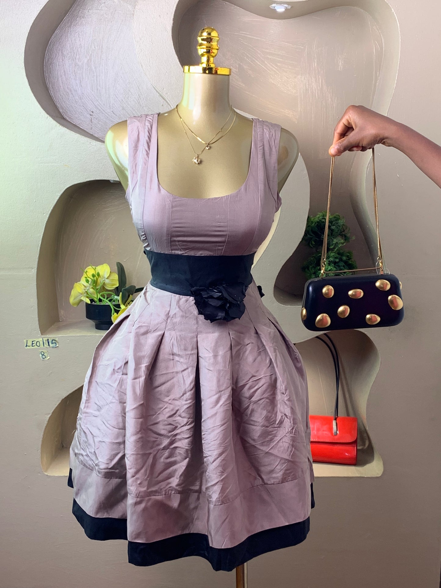 LEO115 DRESS SIZE8