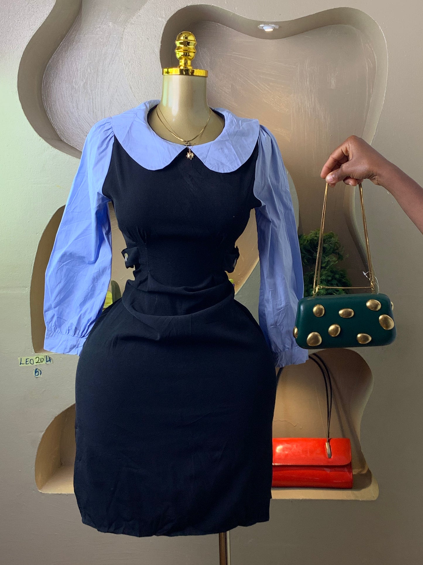 LEO204 CORPORATE DRESS SIZE6