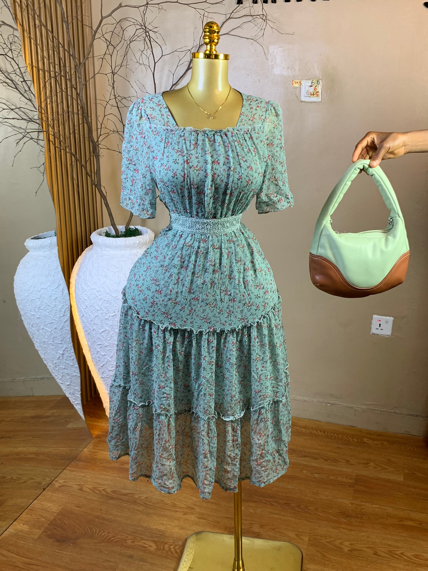 DAMSEL66 SIZE6 Length45 chiffon dress