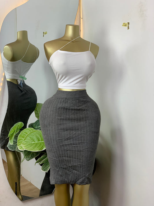 SIZE6 12W8 (skirt only)