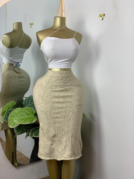 SIZE8 12W18 (skirt only)