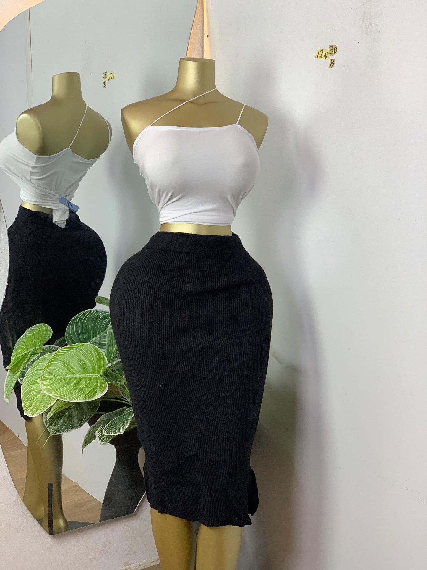 SIZE8 12W30 (skirt only)