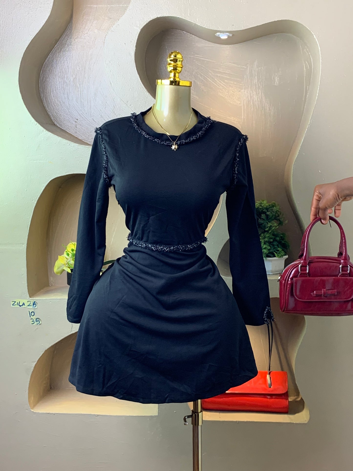 ZILA26 BLACK DRESS SIZE10 Length25