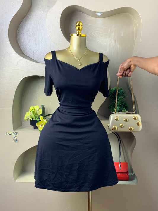 ZILA43 BLACK DRESS SIZE12 Length38