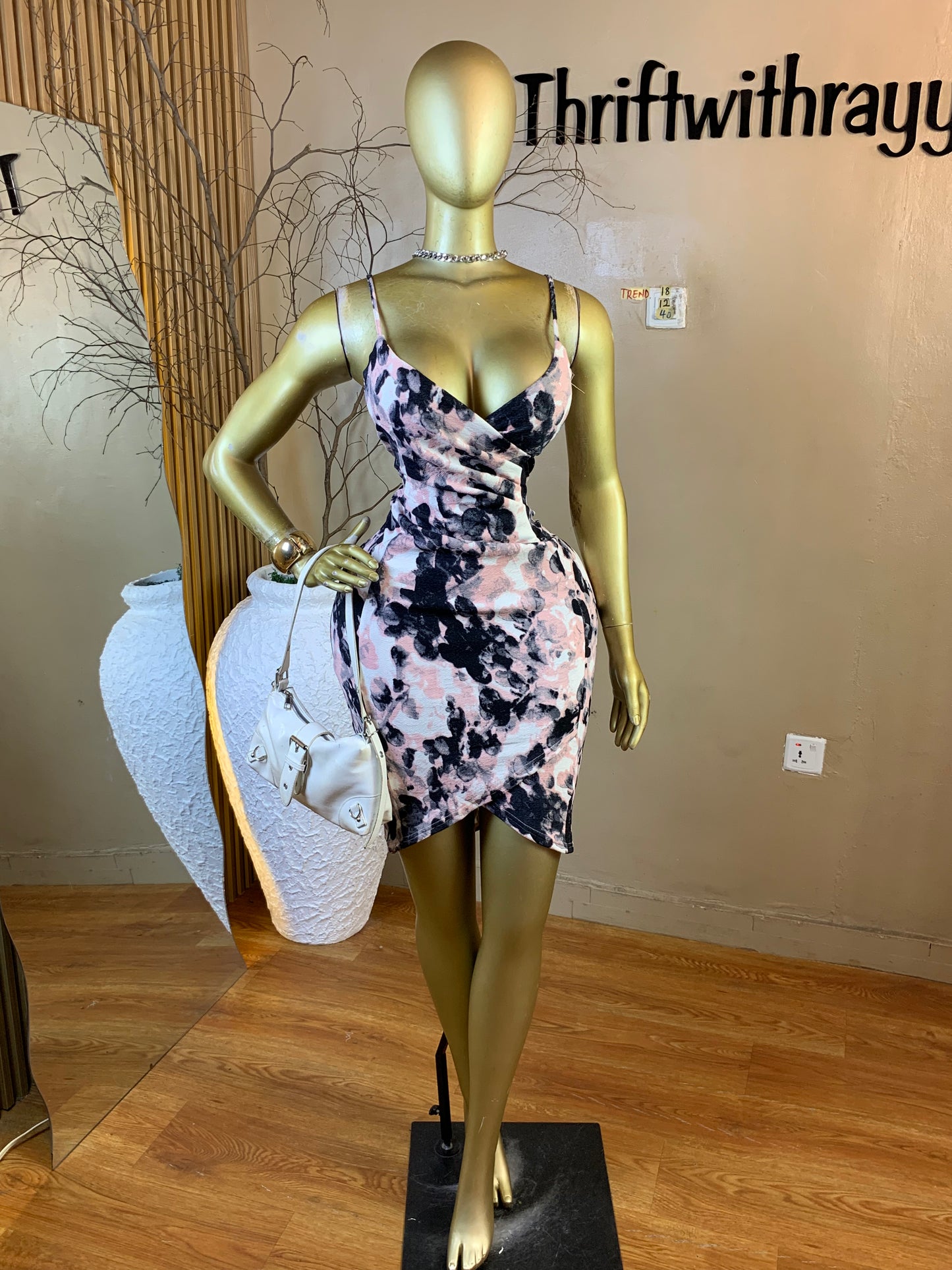 TREND18 SIZE12 Length40 floral dress