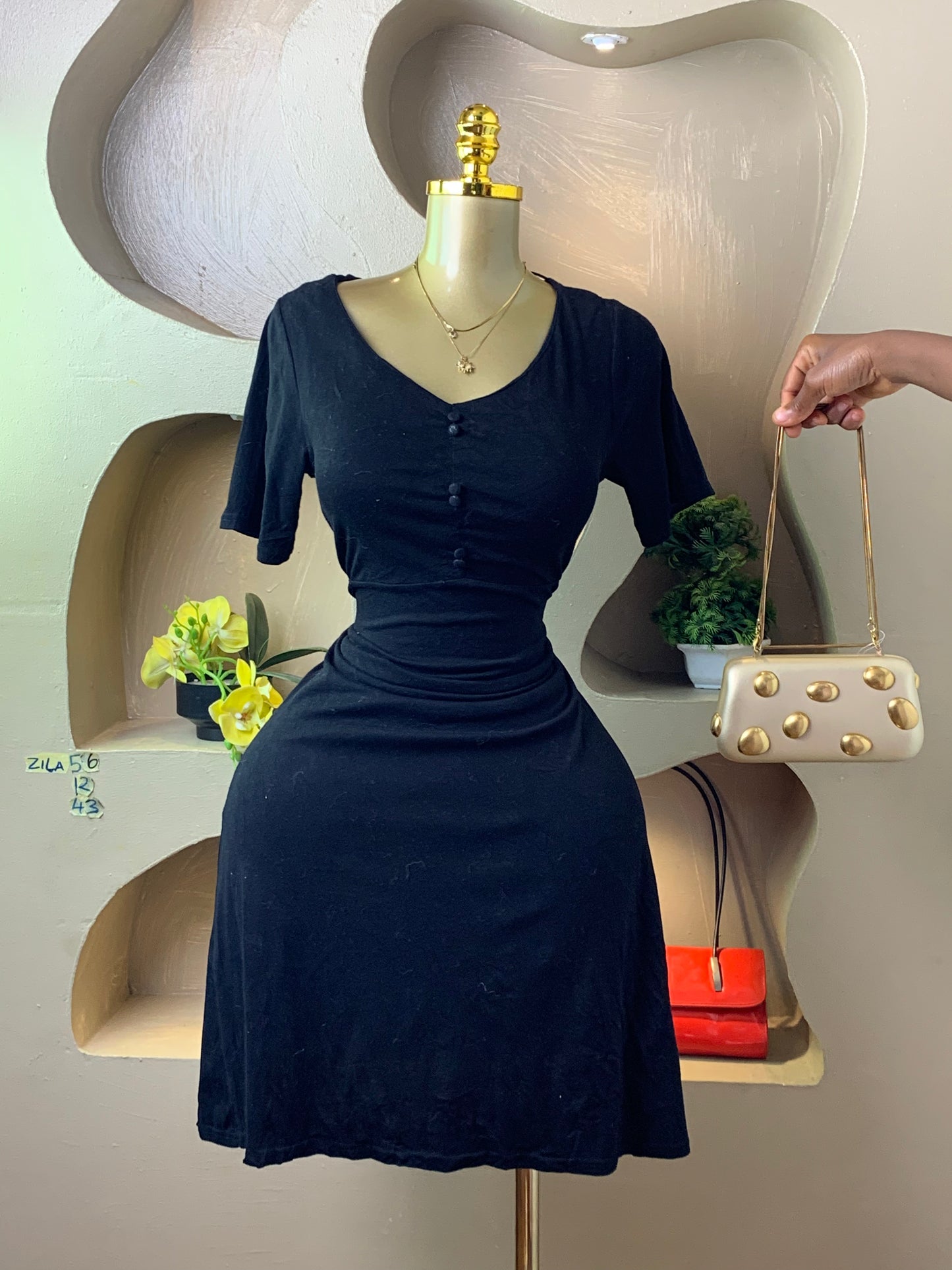 ZILA56 BLACK DRESS SIZE12 Length43