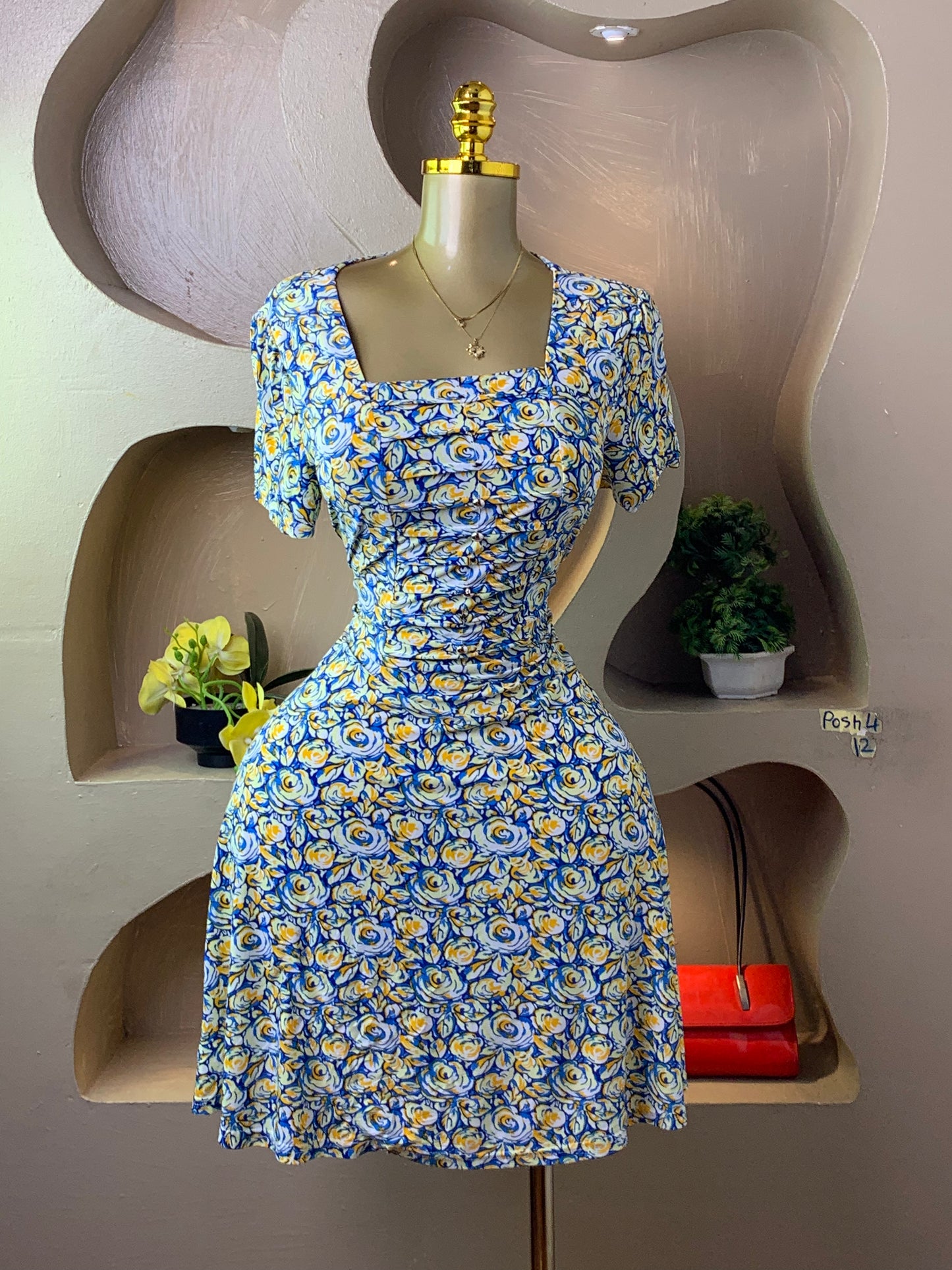 POSH4 FLORAL DRESS SIZE12
