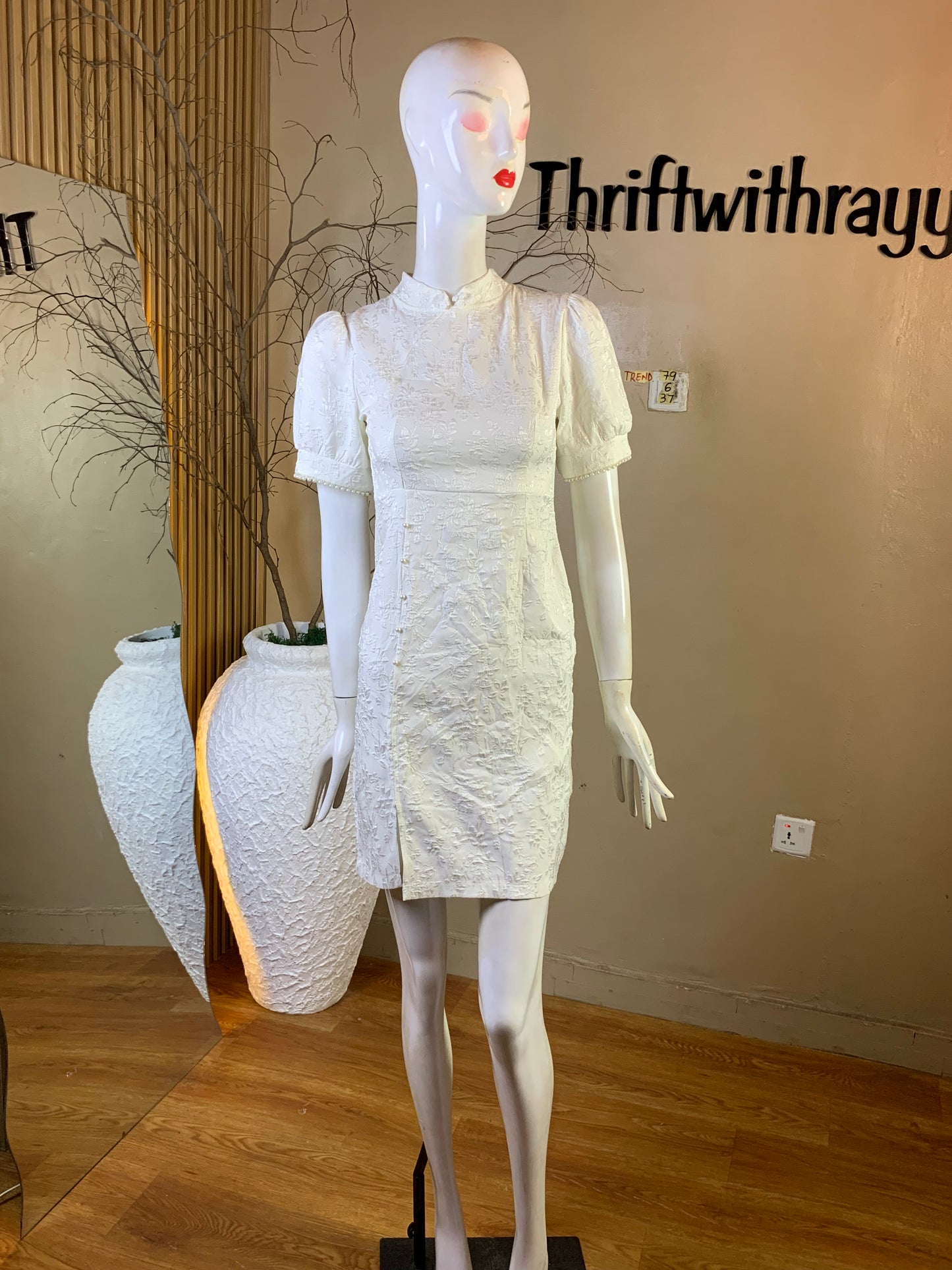 TREND79 SIZE6 Length37 white dress