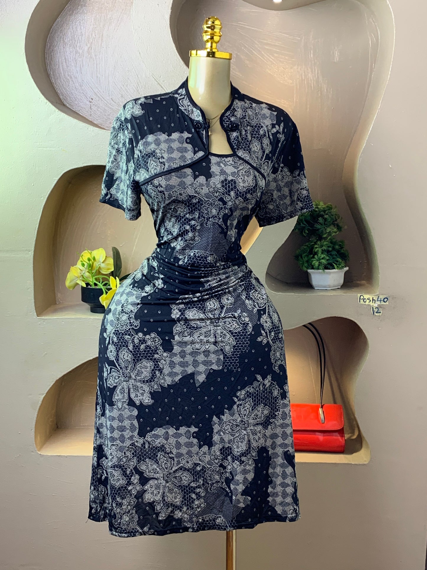 POSH40 BLACK DRESS SIZE12
