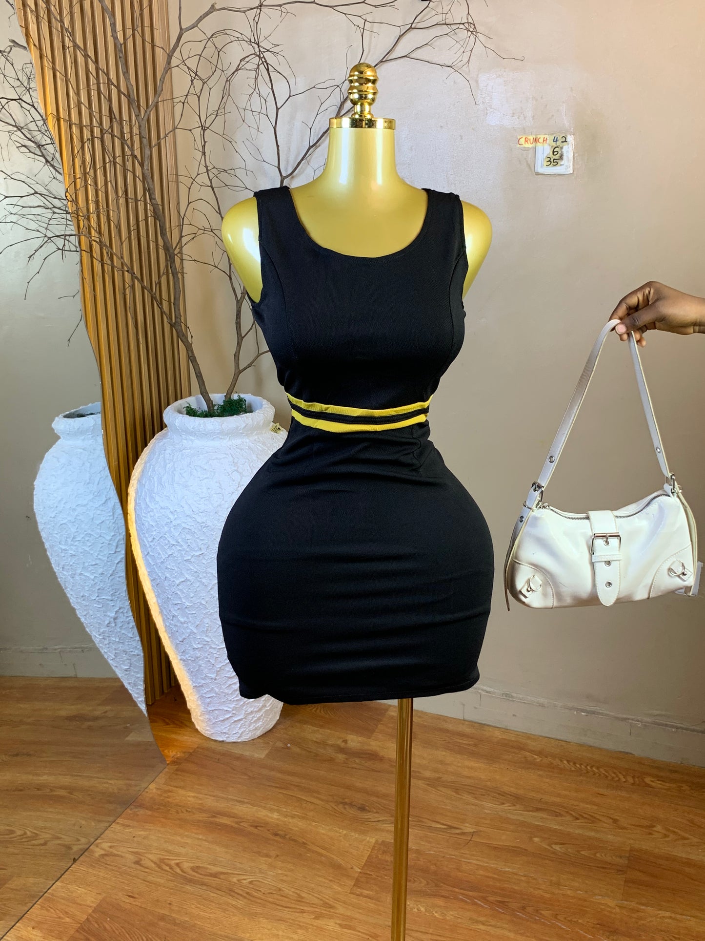 CRUNCH42 SIZE6 Length35 black dress