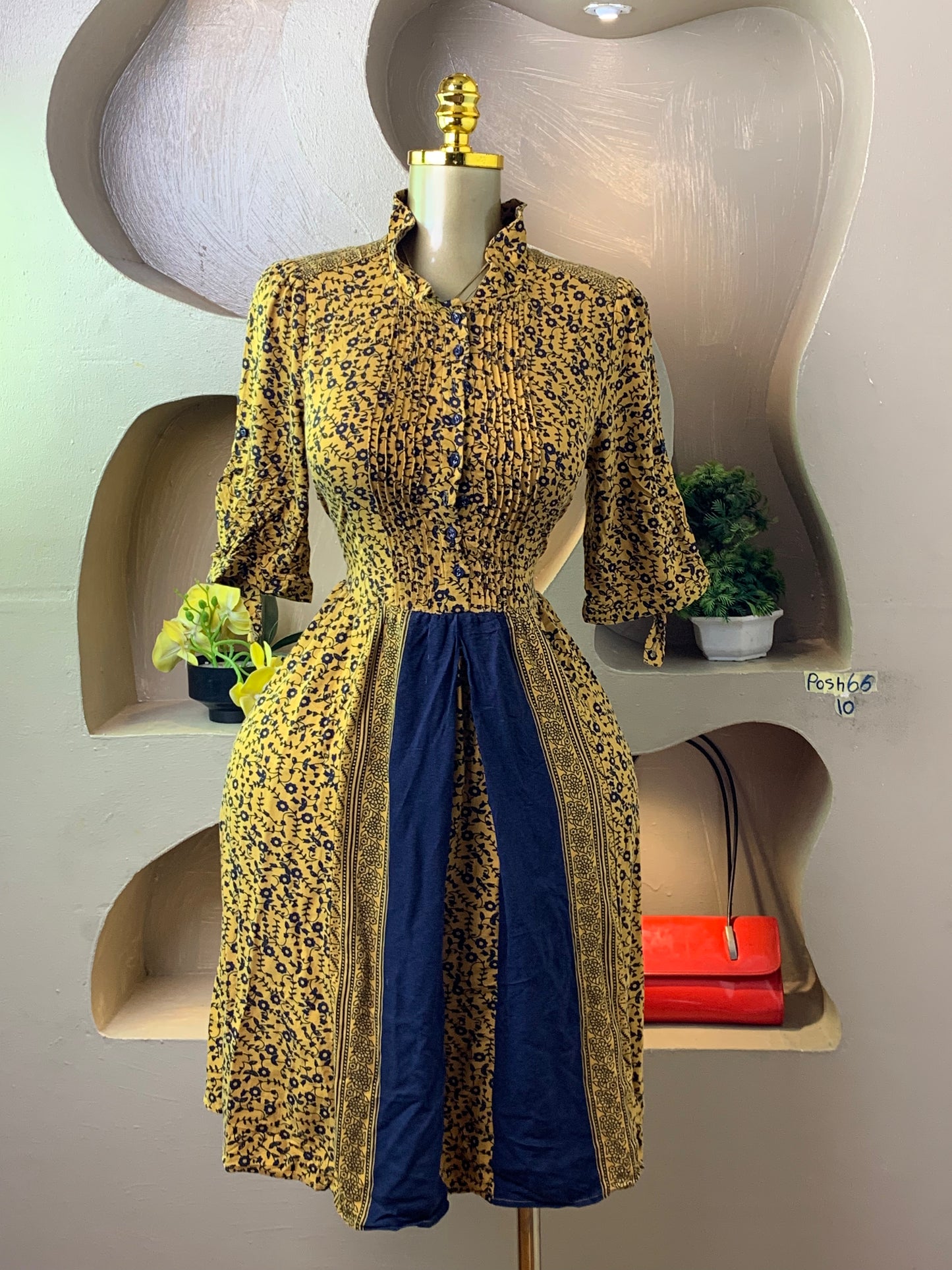 POSH66 FLORAL DRESS SIZE10