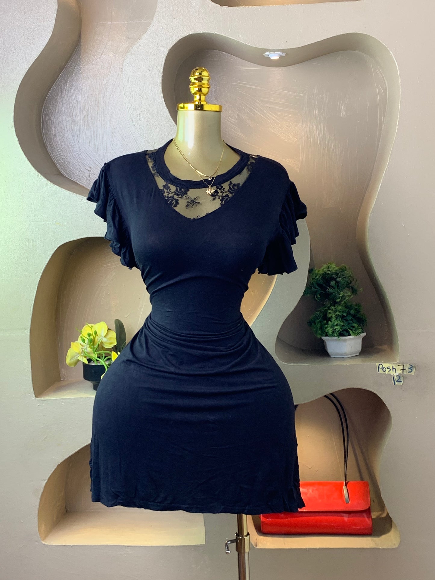 POSH73 BLACK DRESS SIZE12