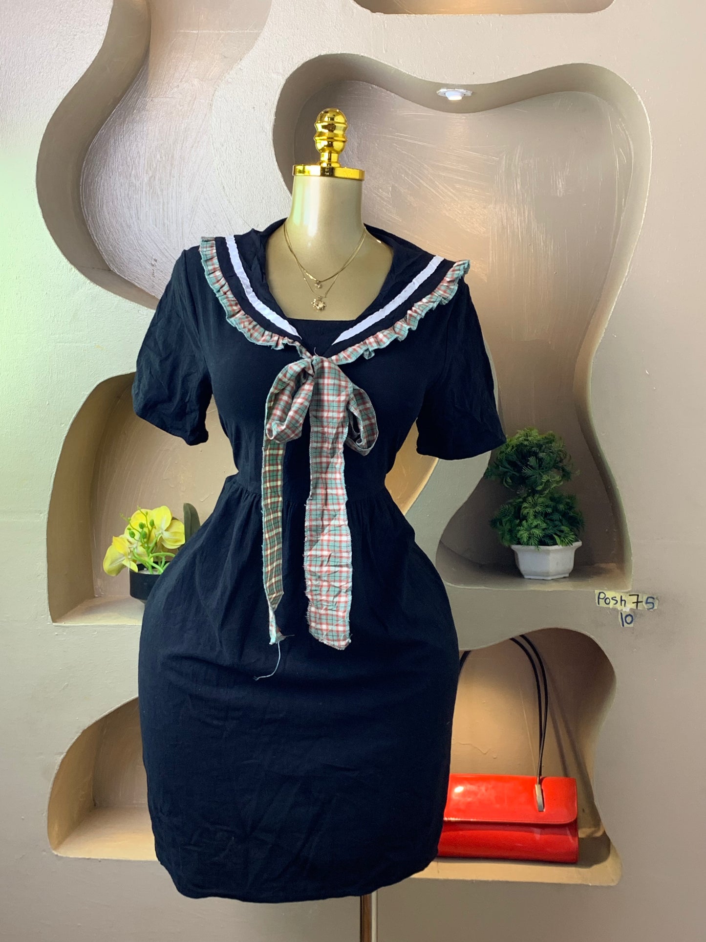 POSH75 BLACK DRESS SIZE10