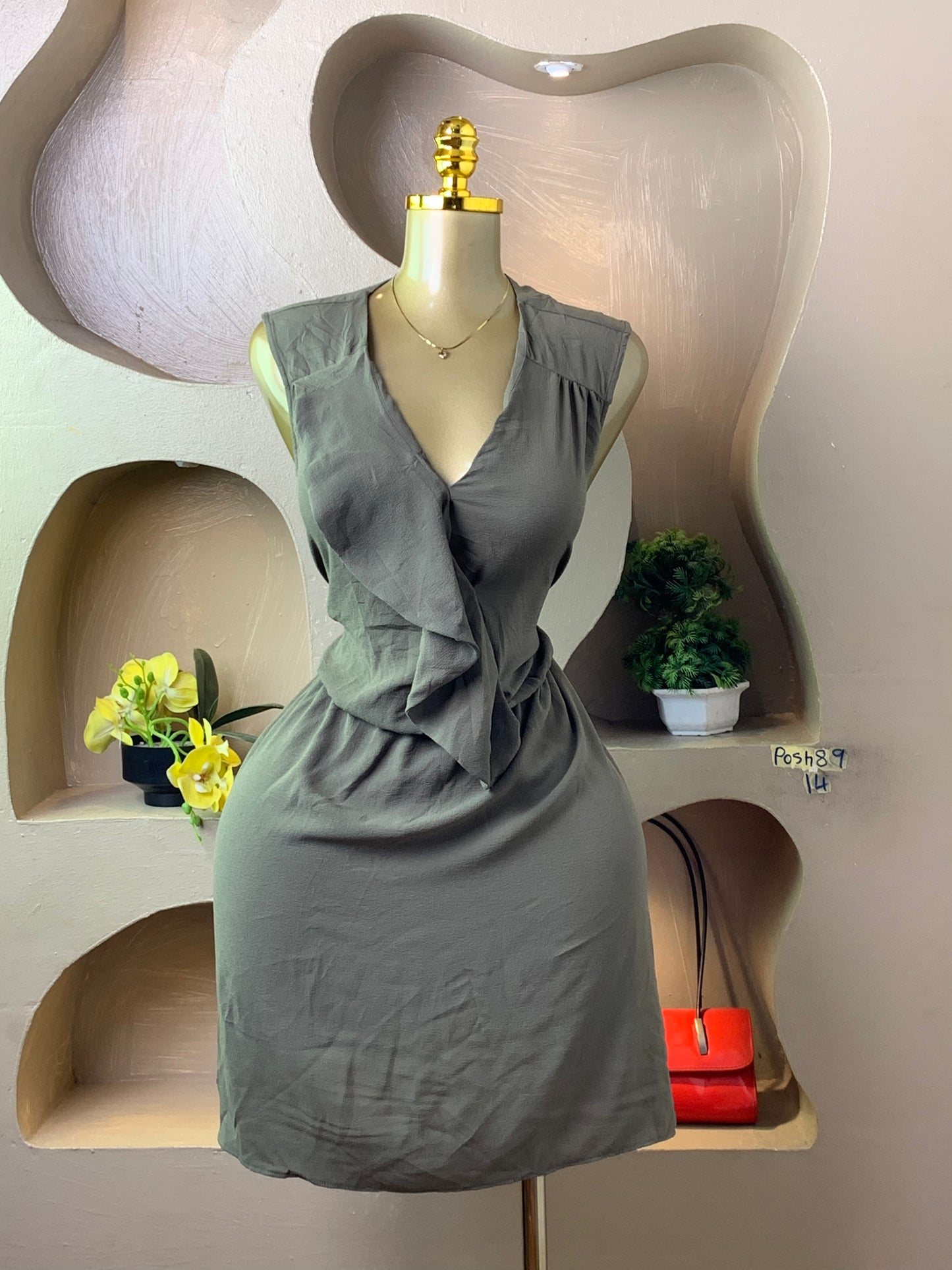 POSH89 GREEN DRESS SIZE14