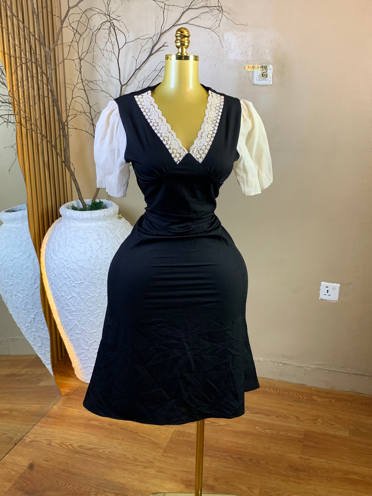 CRUNCH94 SIZE6 corporate dress