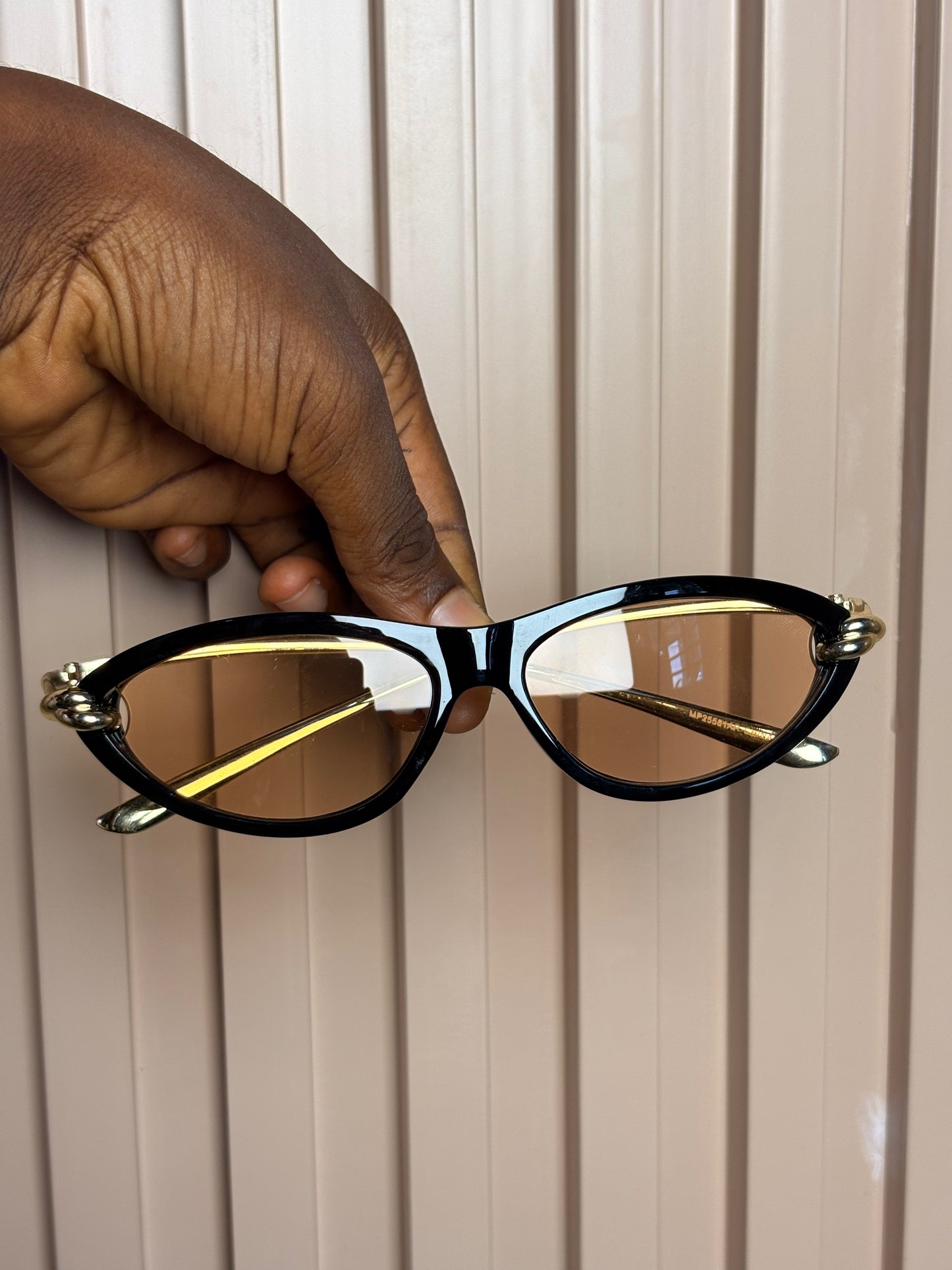 GLASSES 8