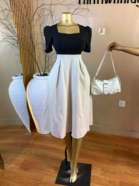 MINA13 SIZE6 Length45 white&black corporate dress
