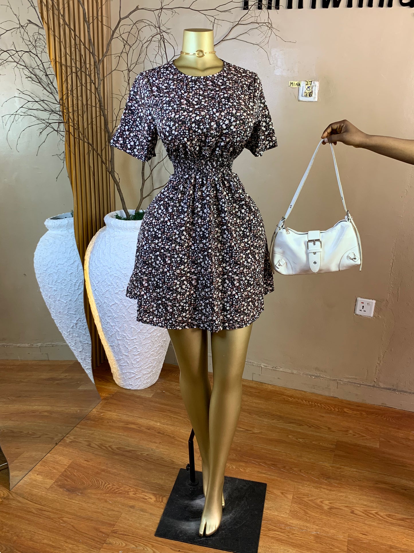 MINA27 SIZE8 Length36 floral drsss