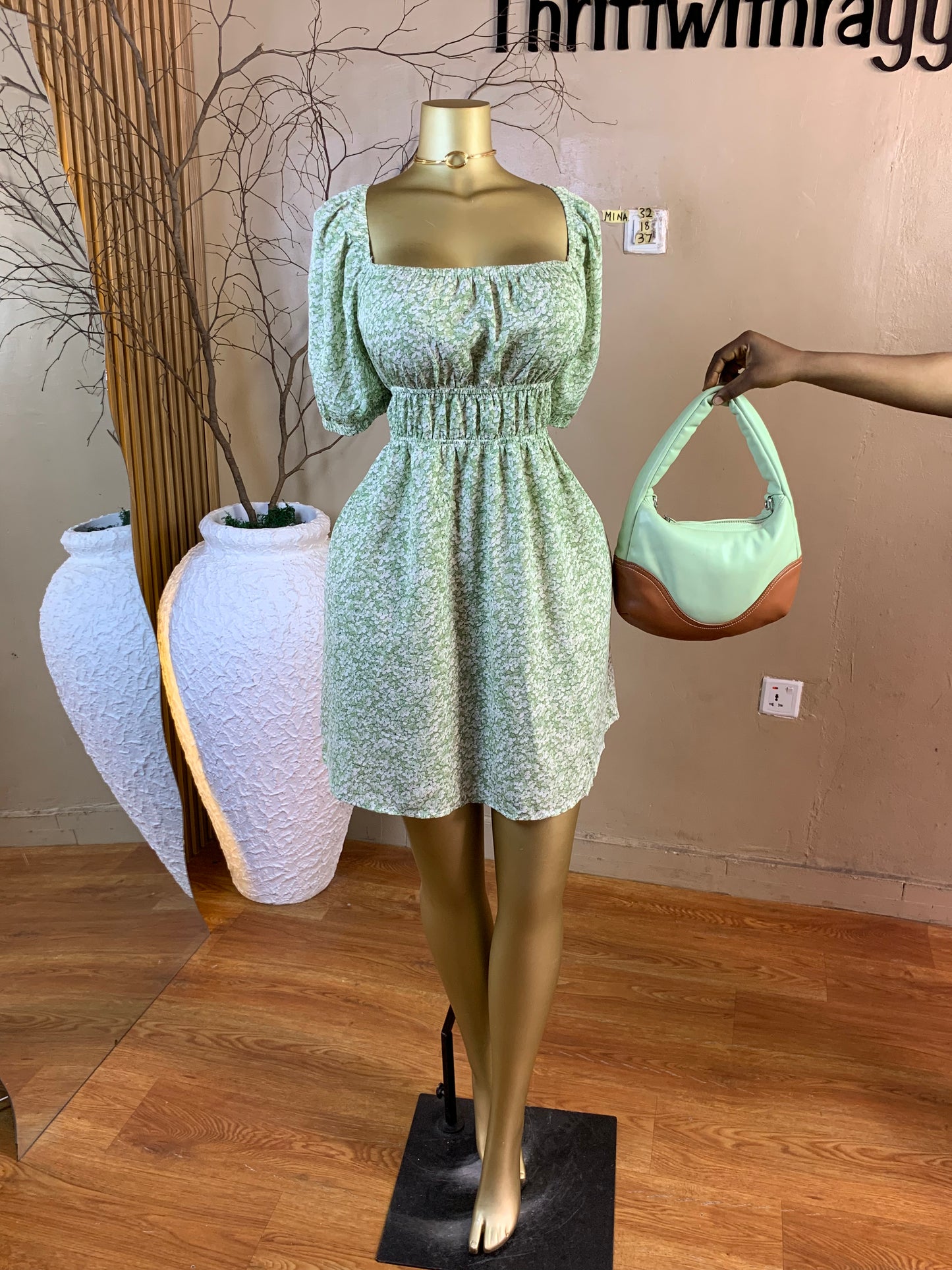 MINA32 SIZE18 Length37 green dress