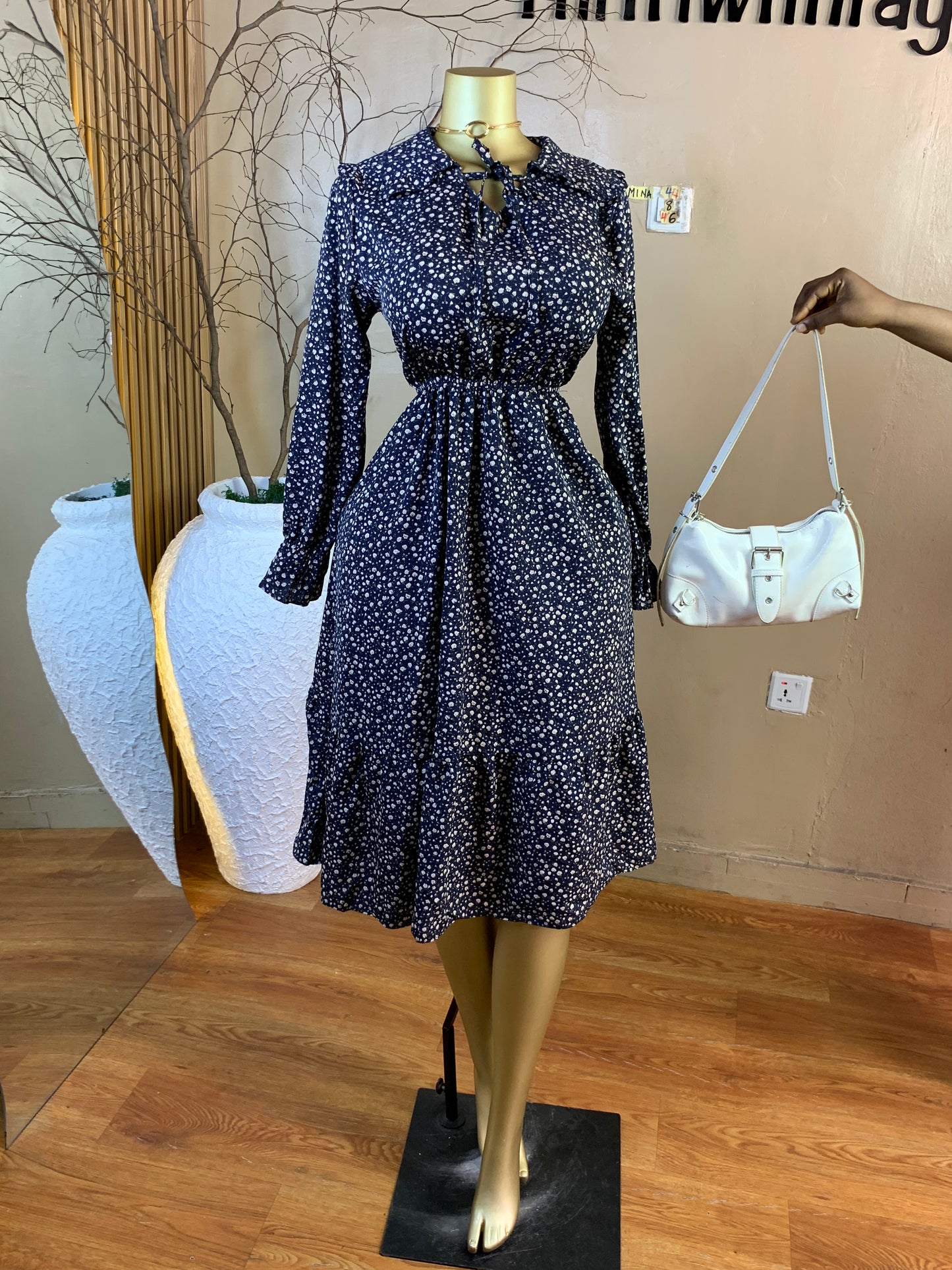 MINA44 SIZE8 Length46 floral dress