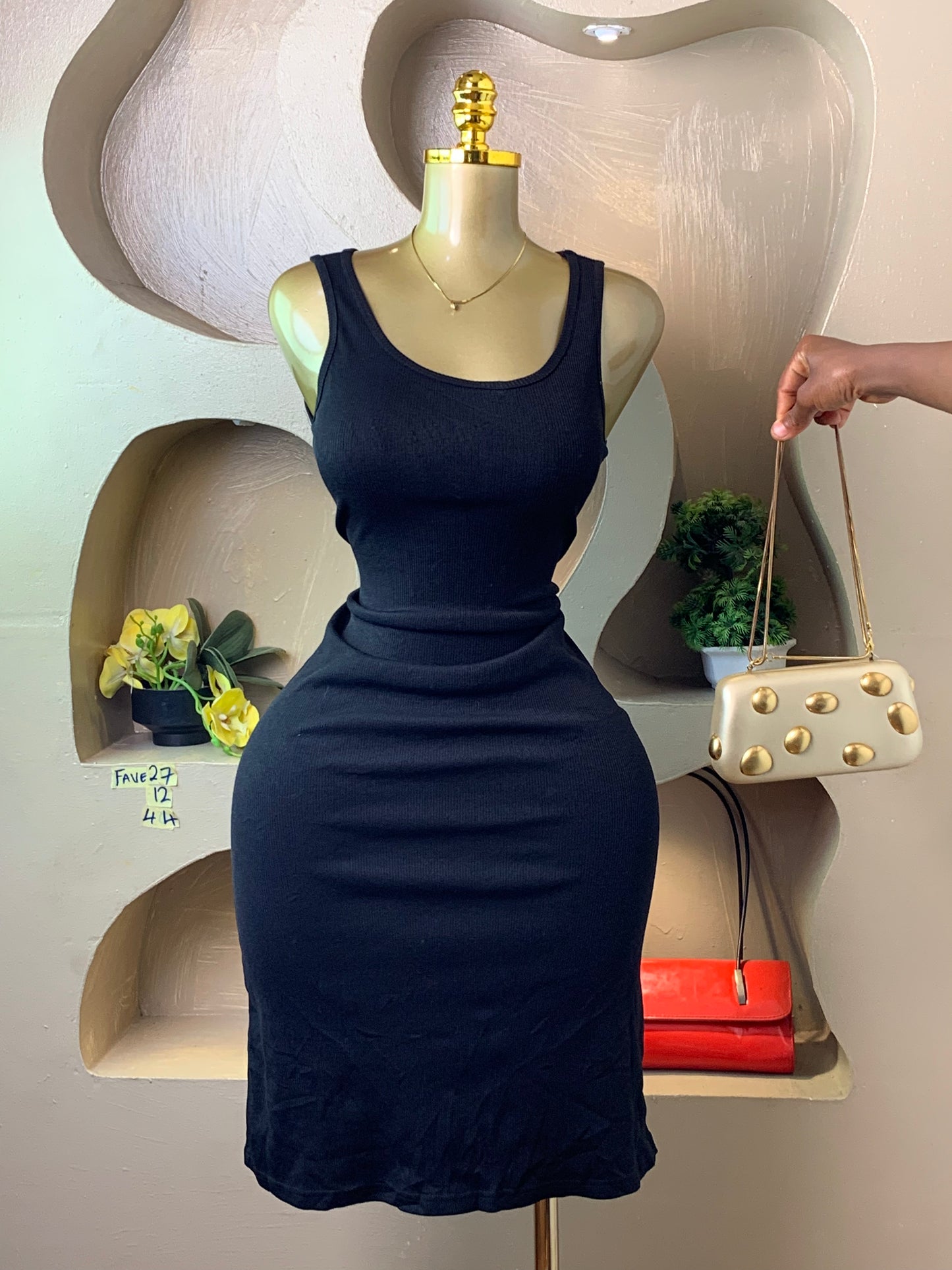 FAVE27 BLACK DRESS SIZE12 Length44