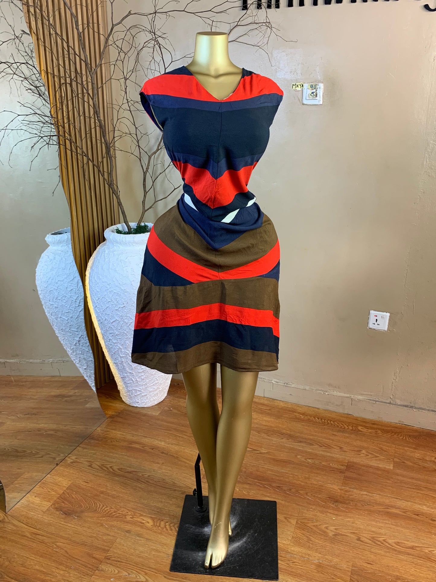MAYA40 SIZE8 multi color dress