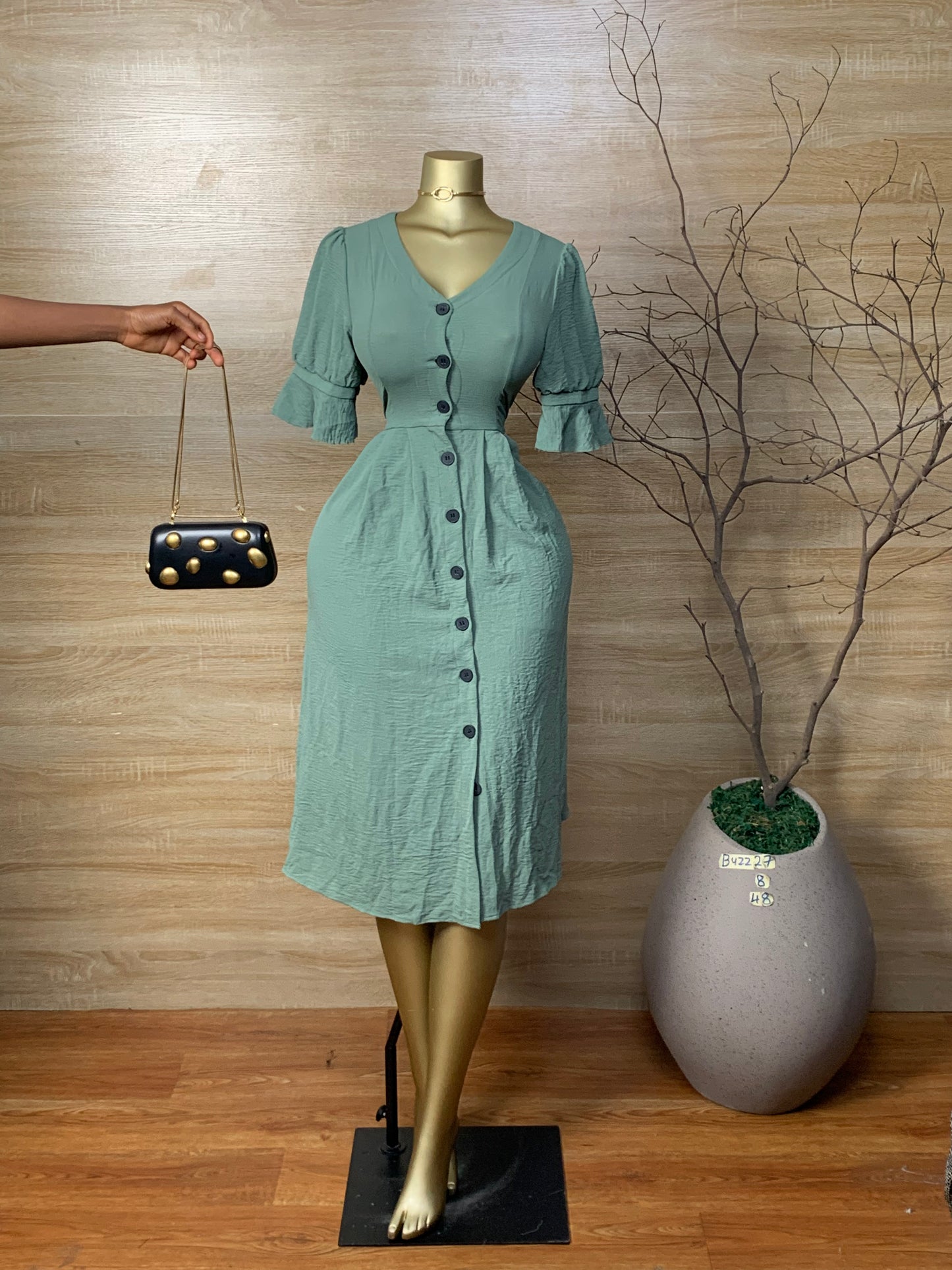 SIZE8 BUZZ27 DRESS Length48