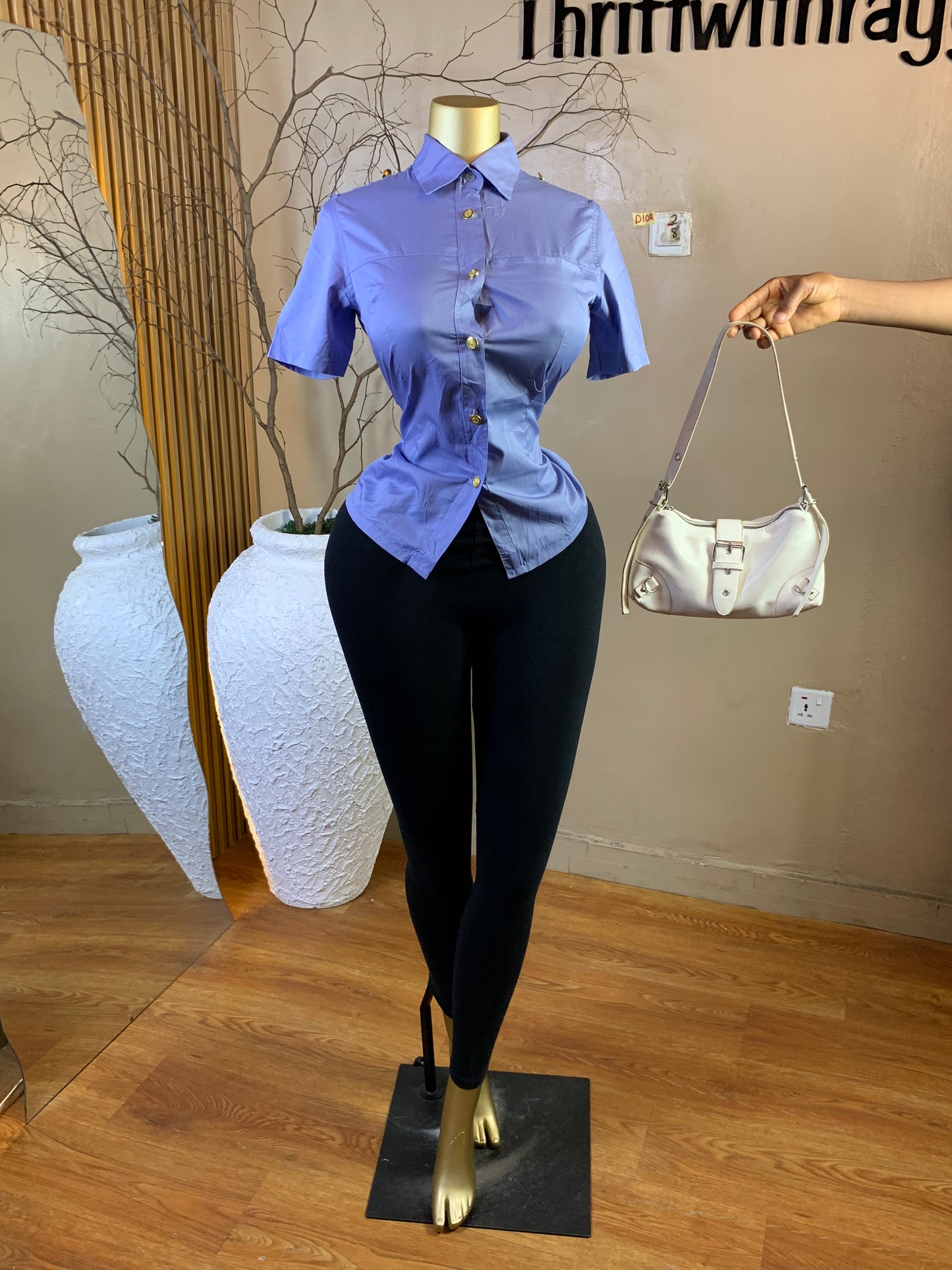 LOLA2 SIZE8 Blue shirt only