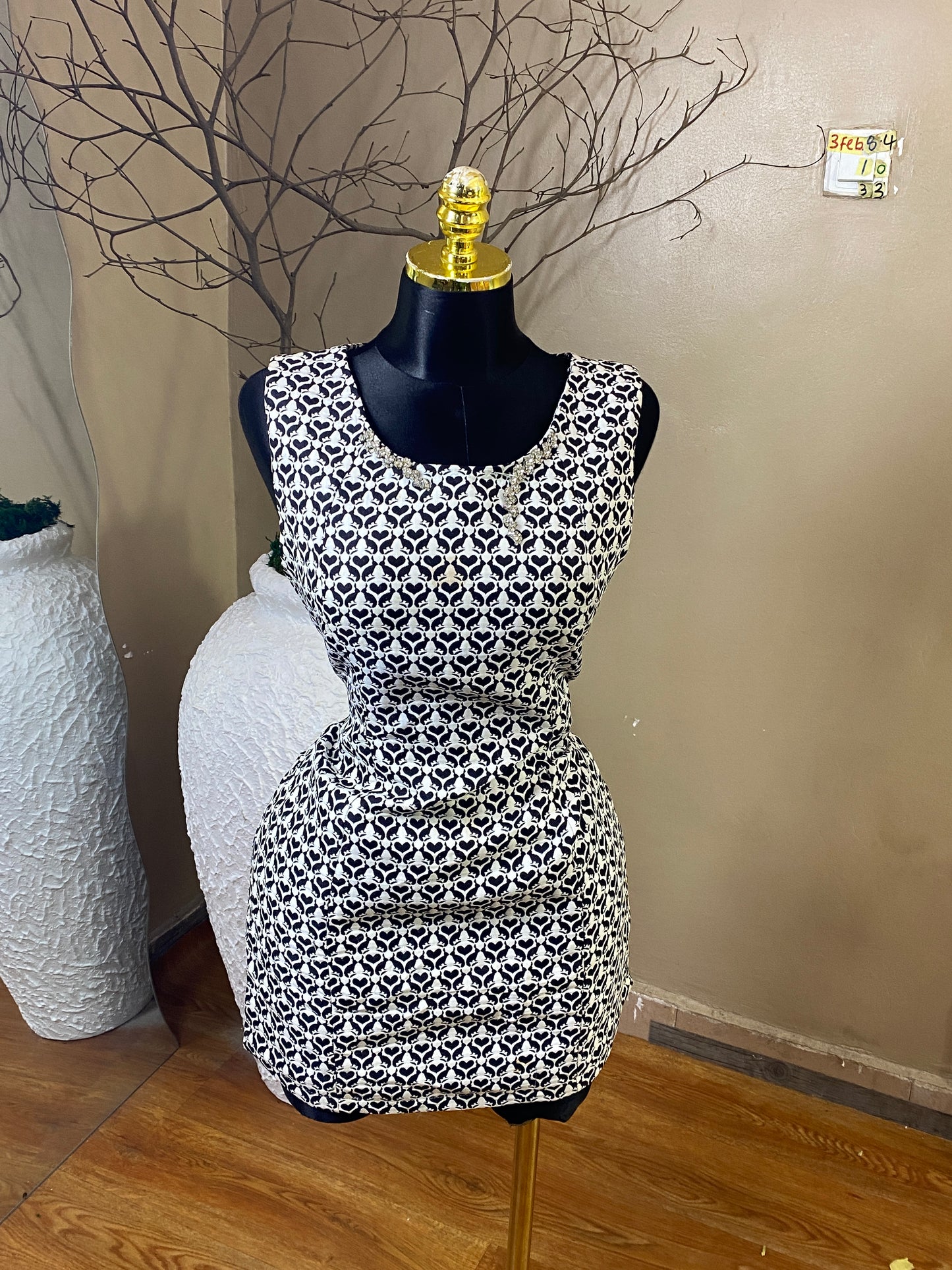 SIZE10 3FEB84 Length33