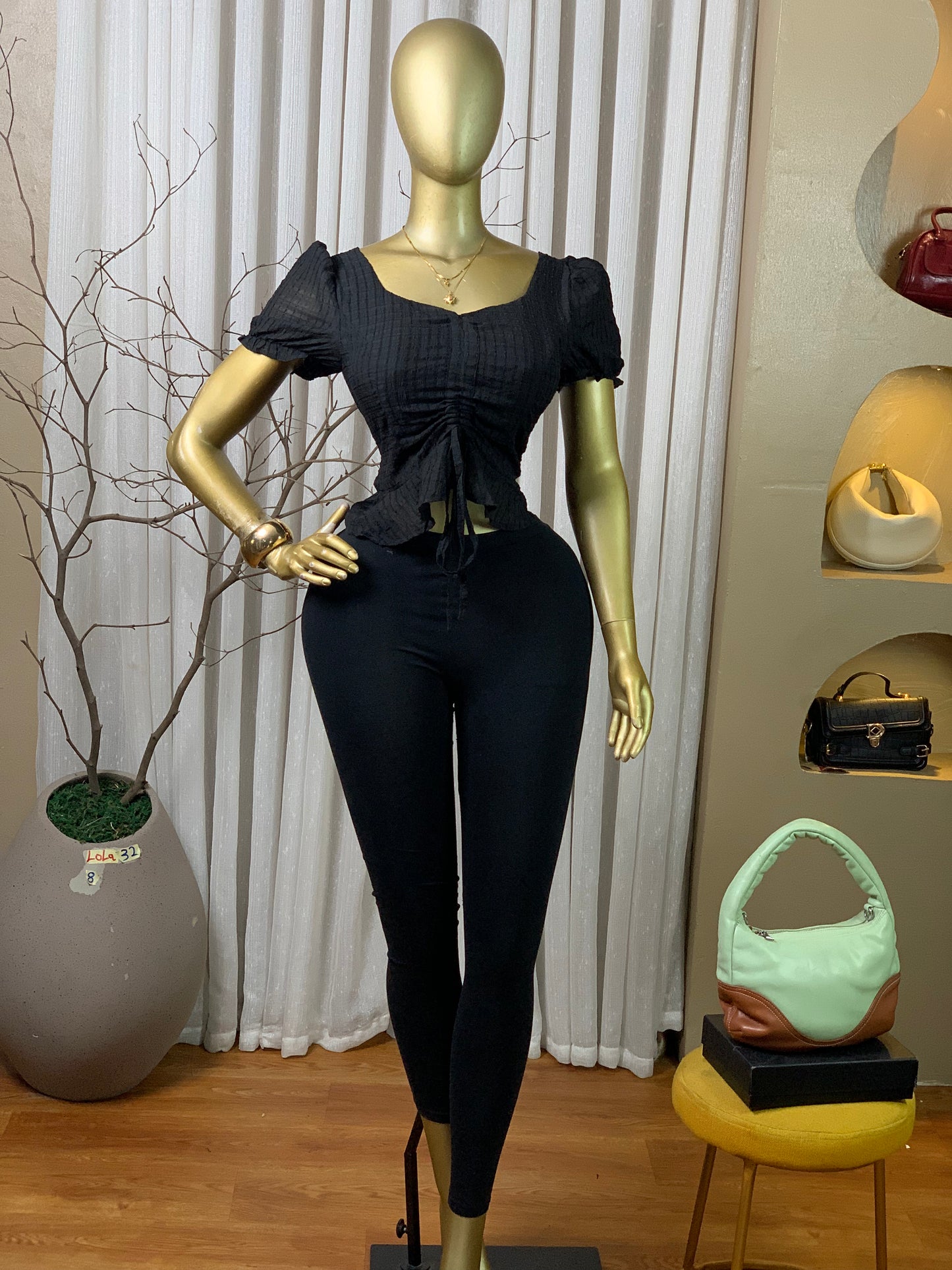LOLA32 SIZE8 black top