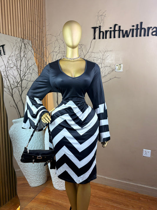 SIZE22 XO19 Length47 (black&white)