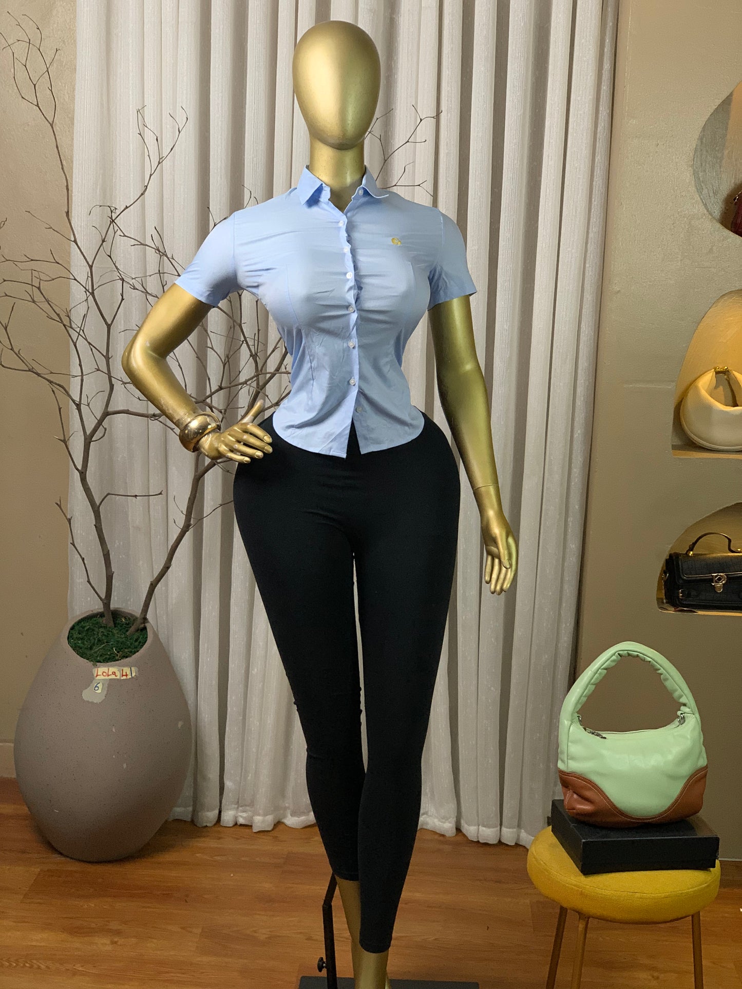 LOLA41 SIZE6 blue shirt