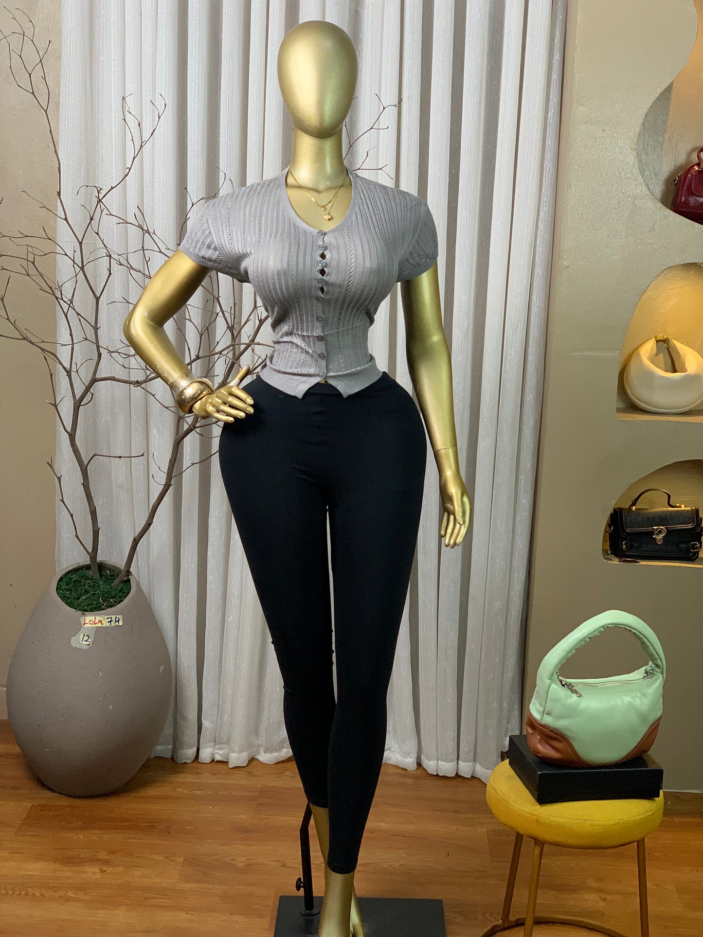 LOLA74 SIZE12 grey top