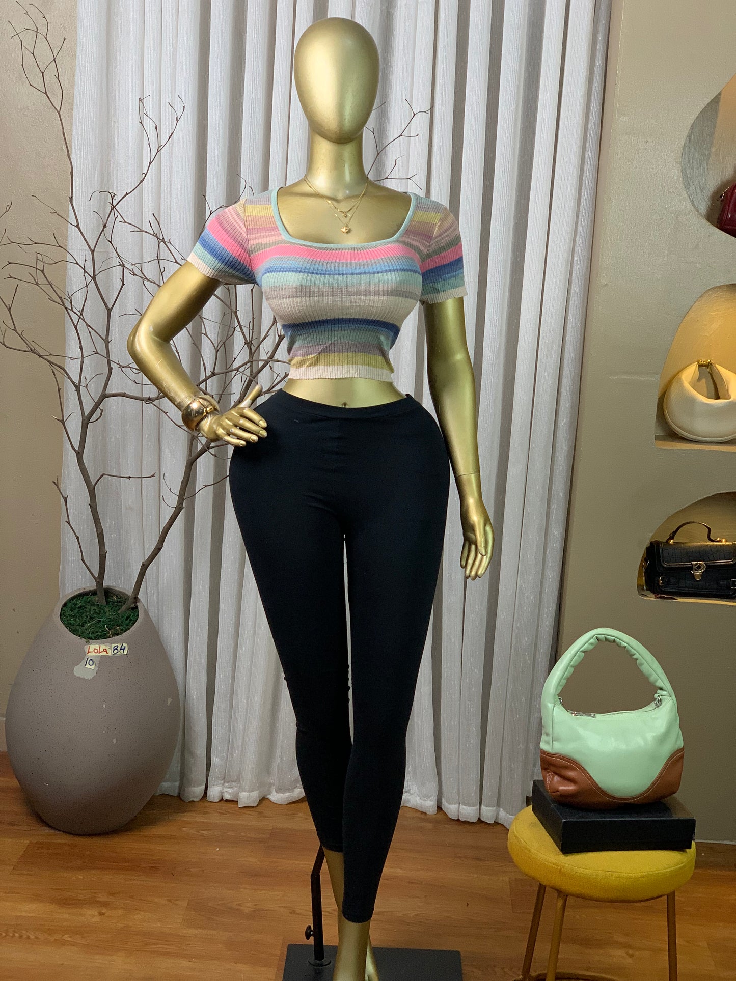 LOLA84 SIZE10 knit top