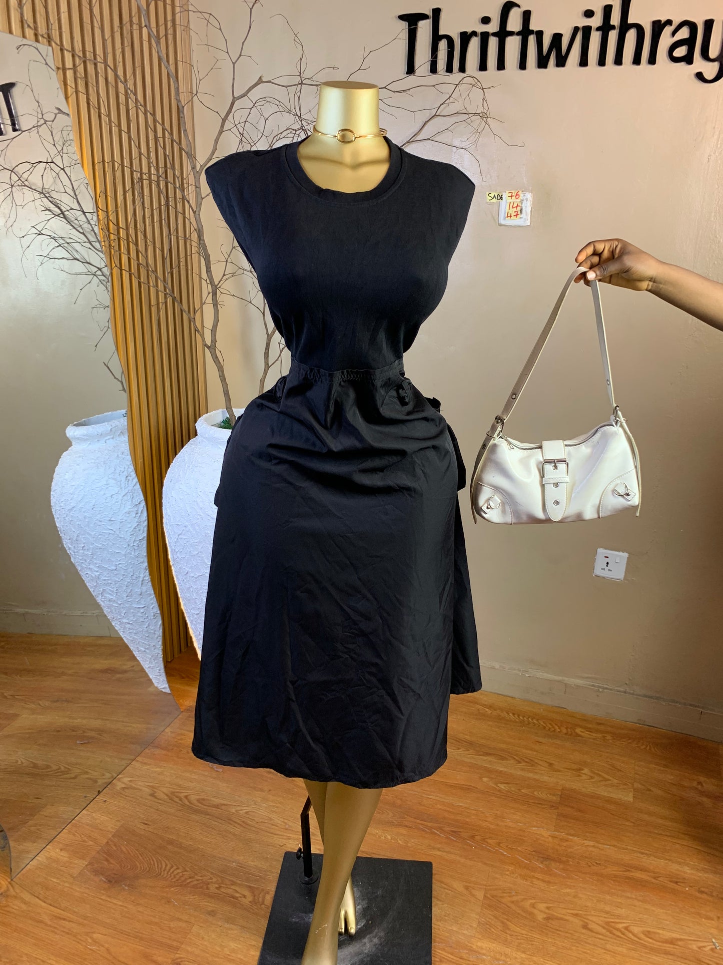 SADE76 SIZE14 Length47 black dress