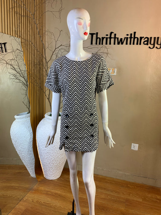 TOYO49 SIZE8 Length34 white&black dress
