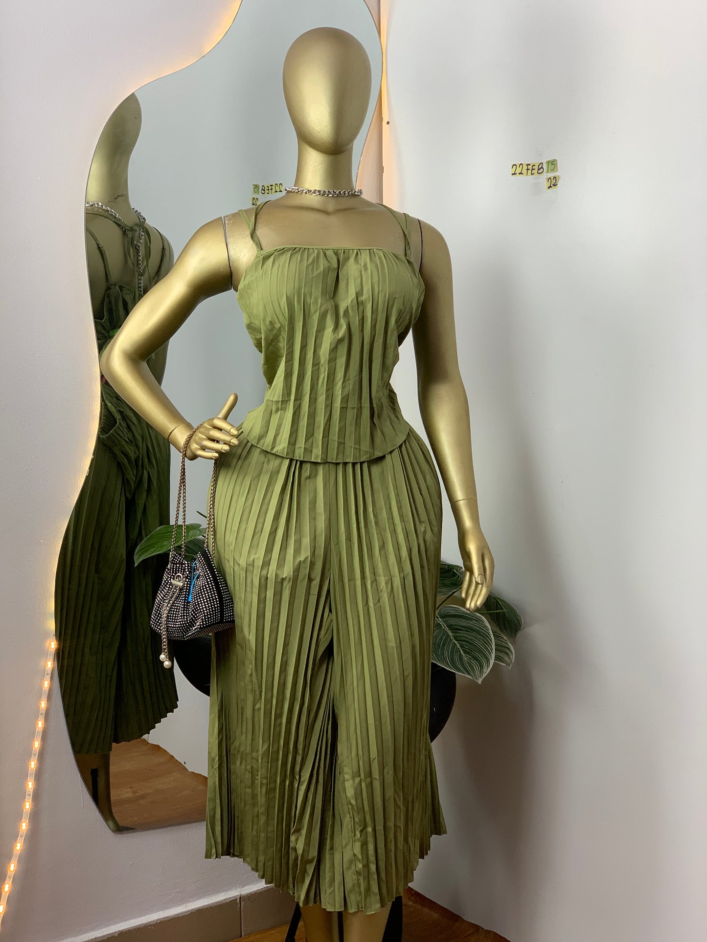 SIZE22 22FEB15 (two piece)