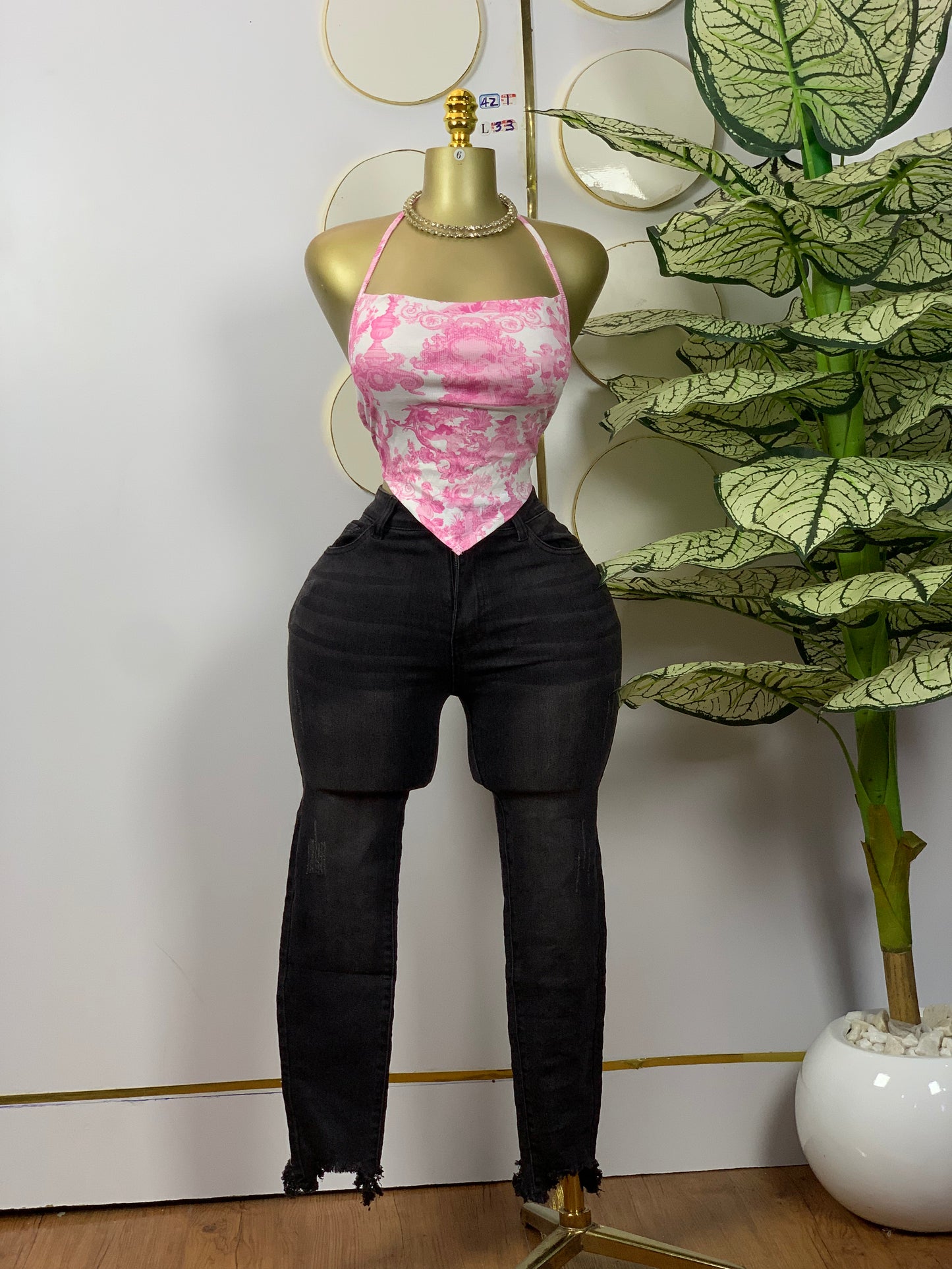 Size 6 4Z1b Length 33 Jean only)